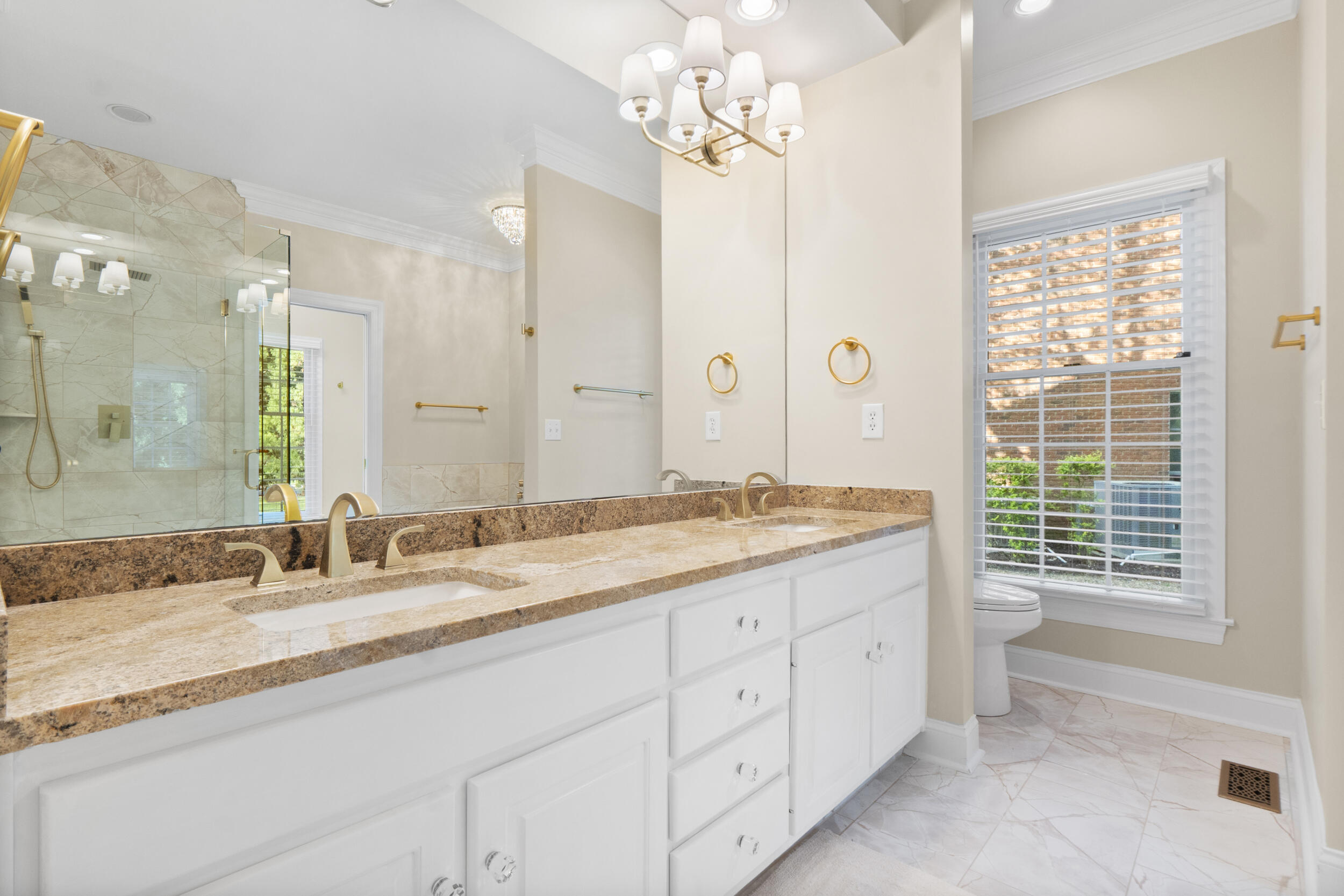 1160 Heritage Landing Drive