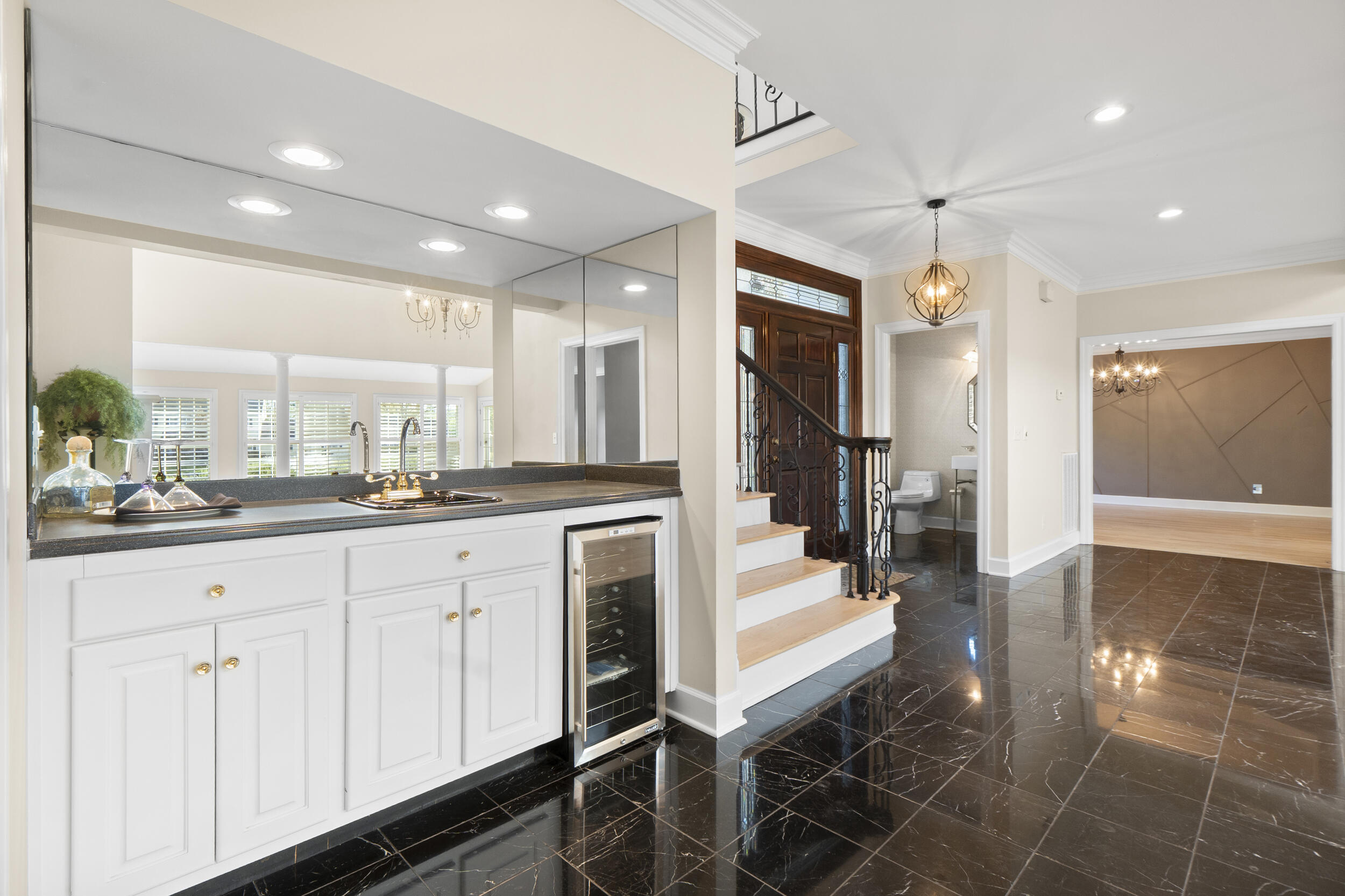 1160 Heritage Landing Drive