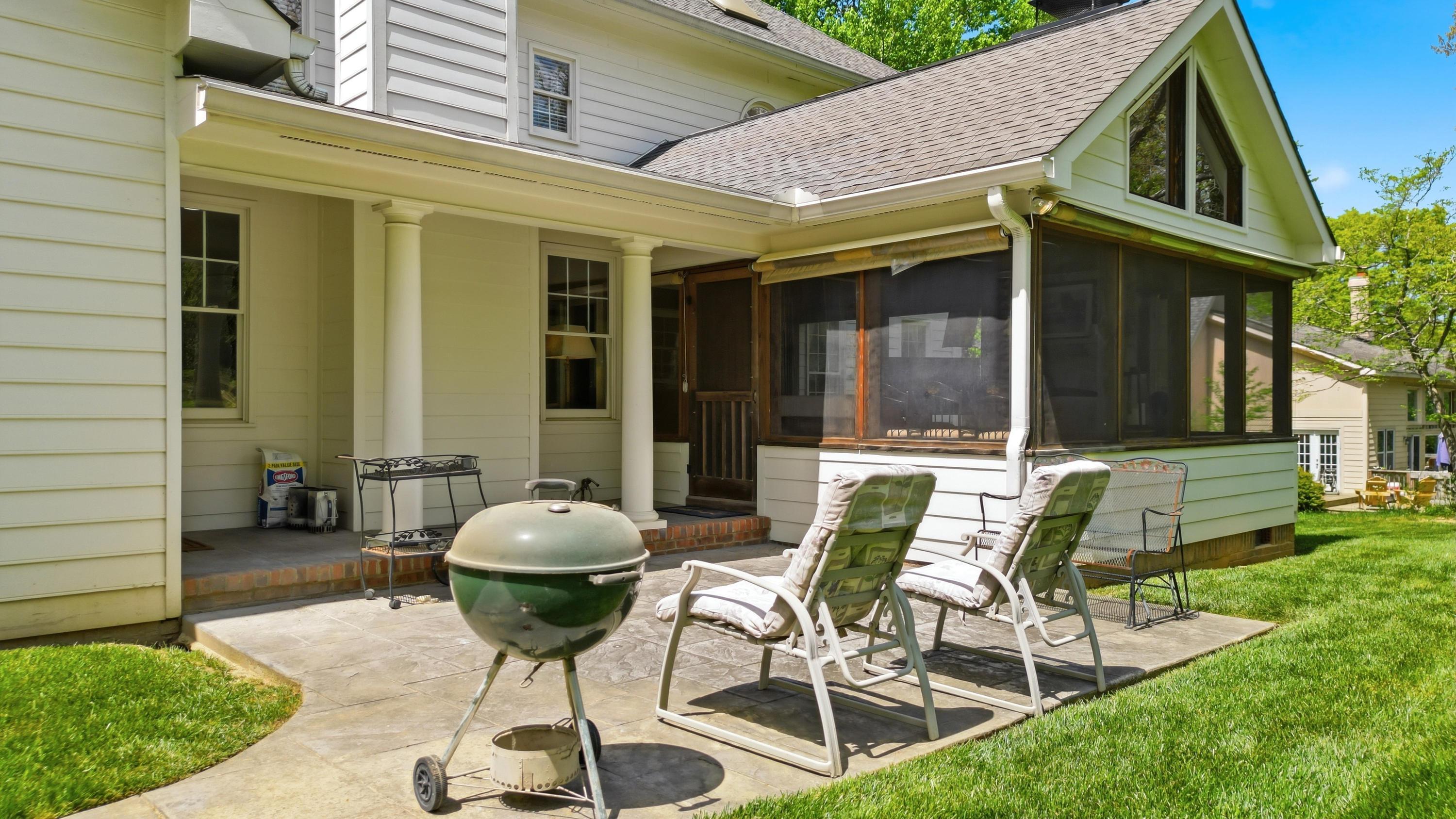 15 Middle Creek Road
