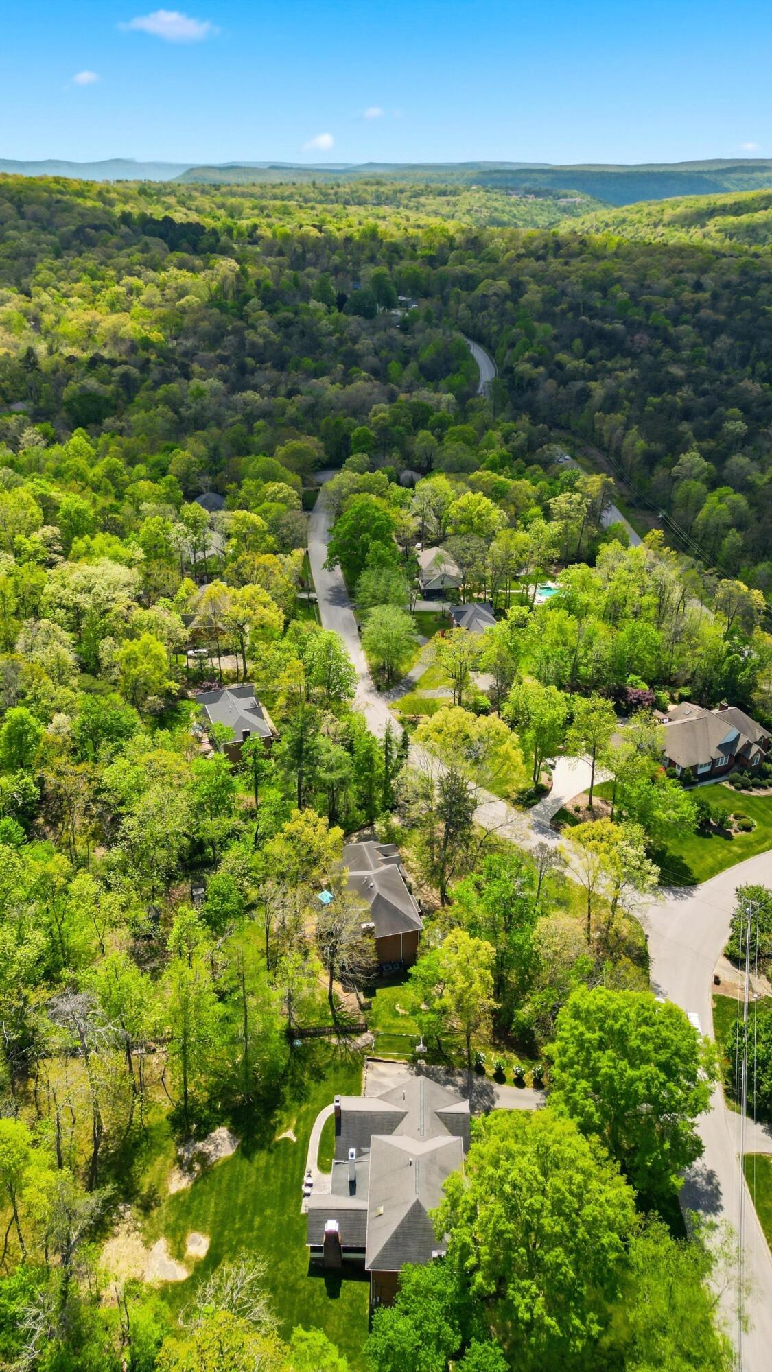 15 Middle Creek Road