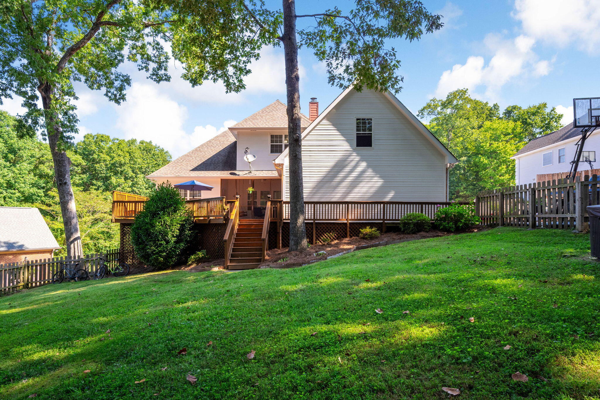 1057 Harbor Crest Drive