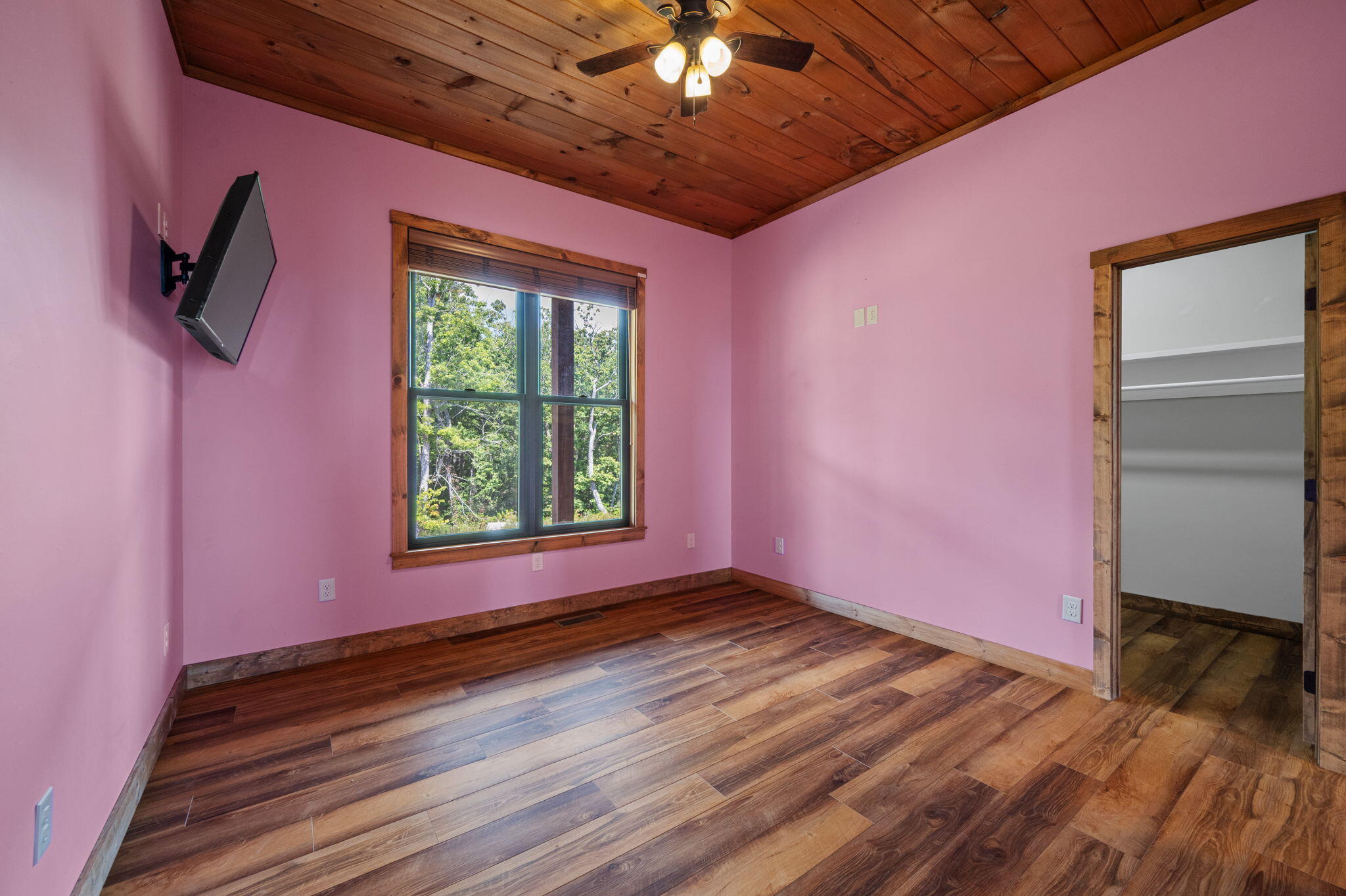 520 Bluff Mountain Drive