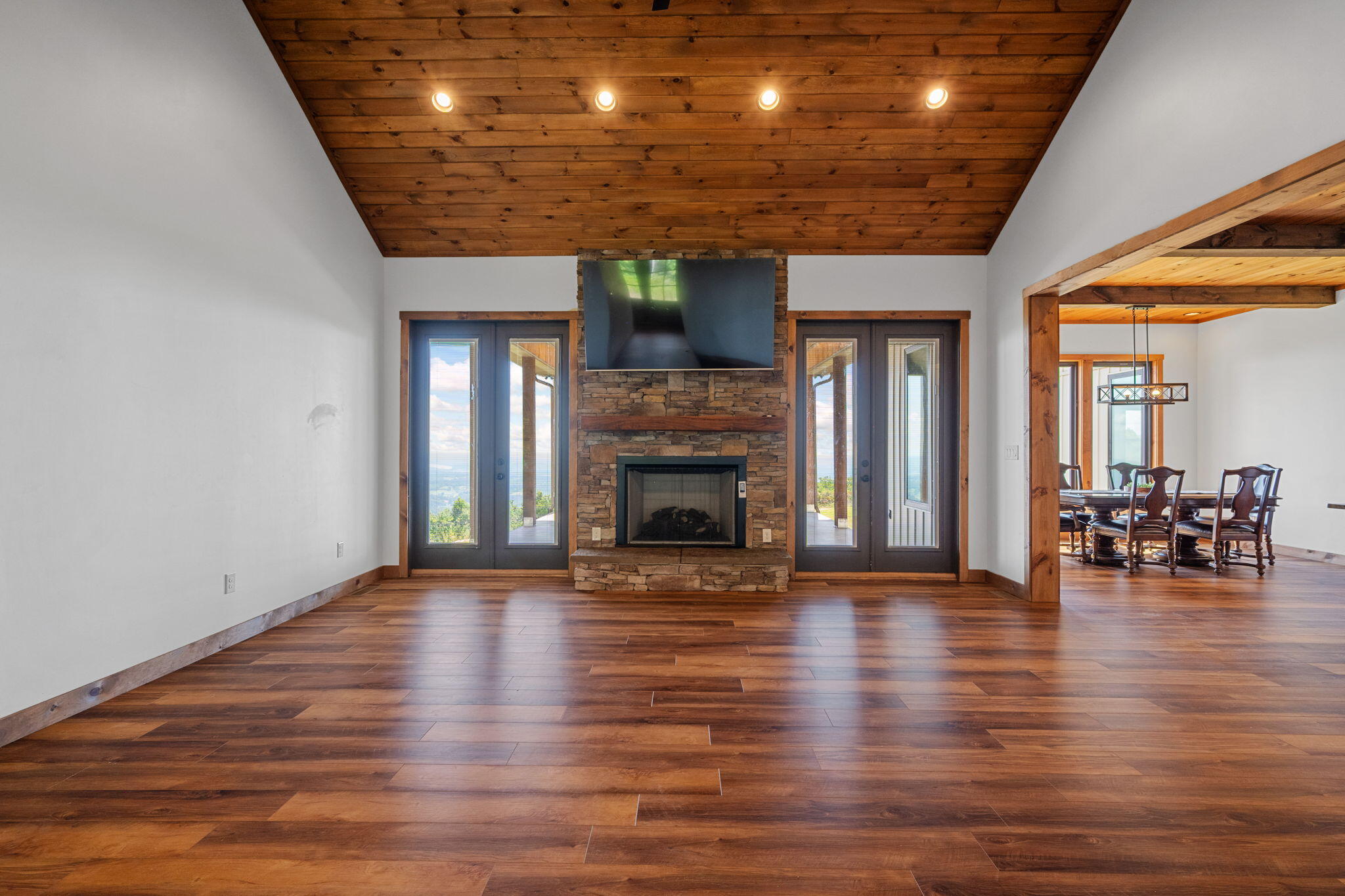 520 Bluff Mountain Drive