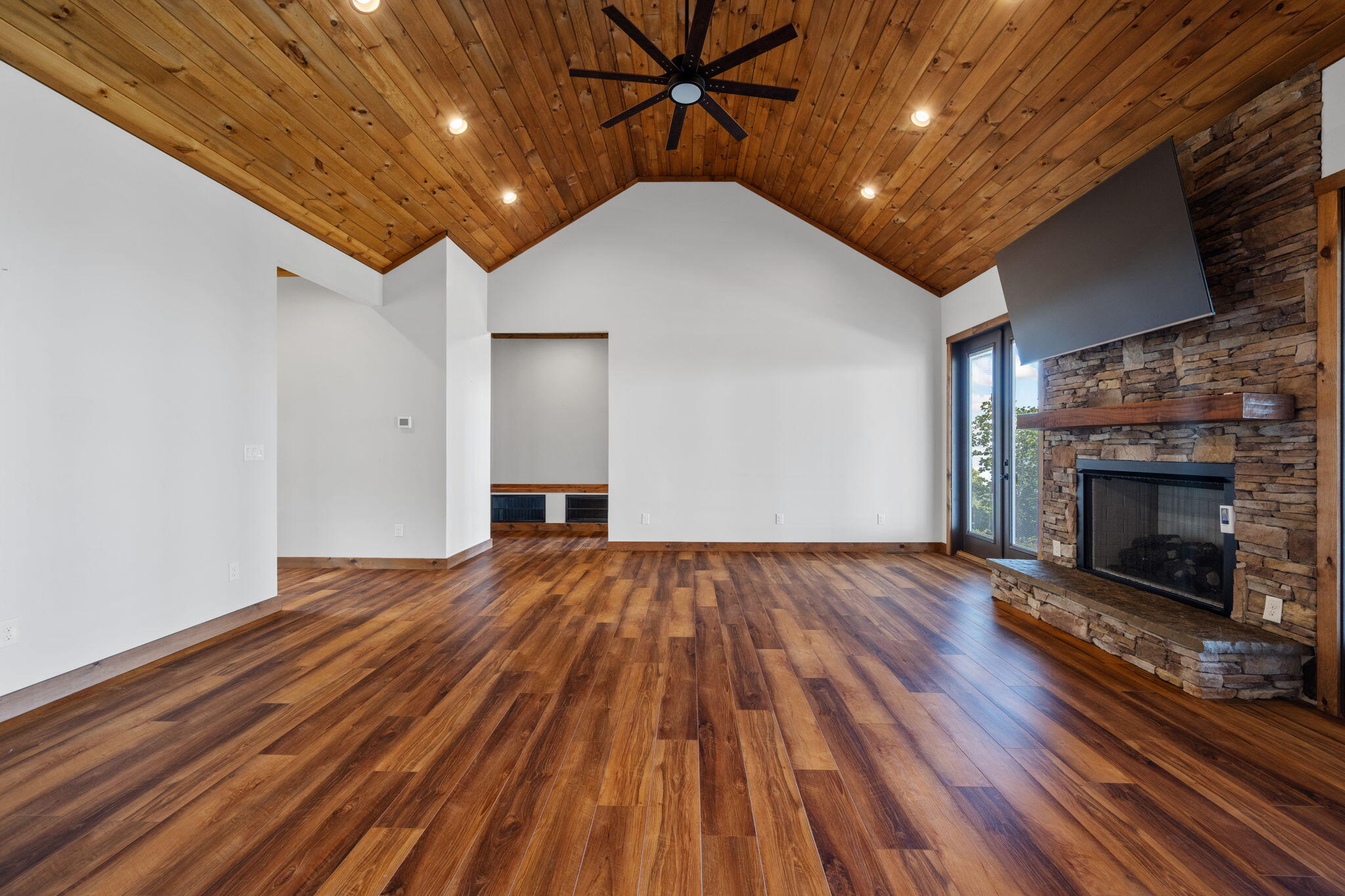 520 Bluff Mountain Drive