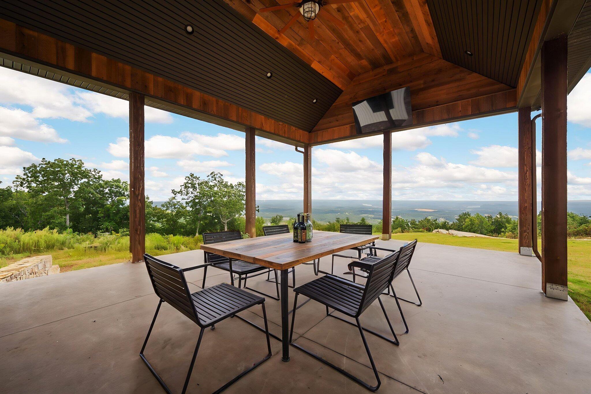 520 Bluff Mountain Drive