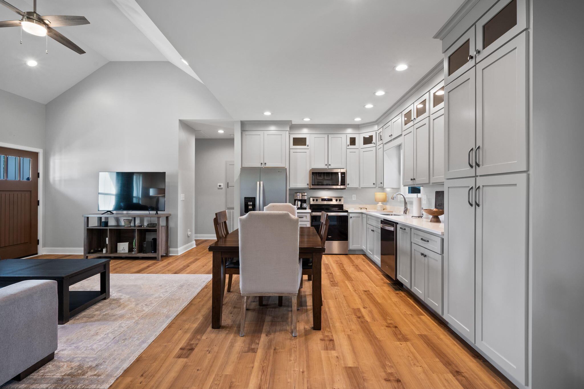 106 Forest Hill Lane
