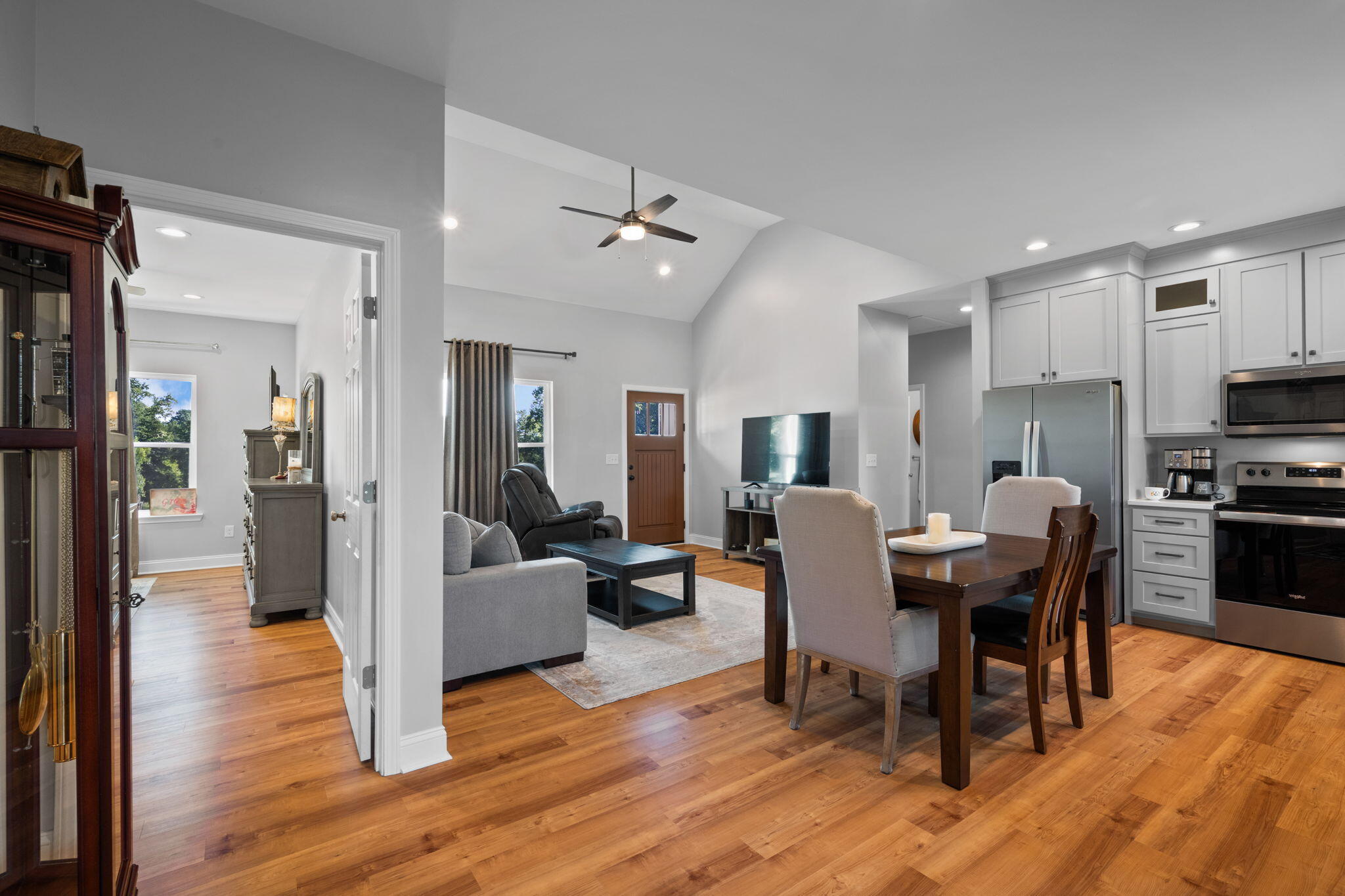 106 Forest Hill Lane