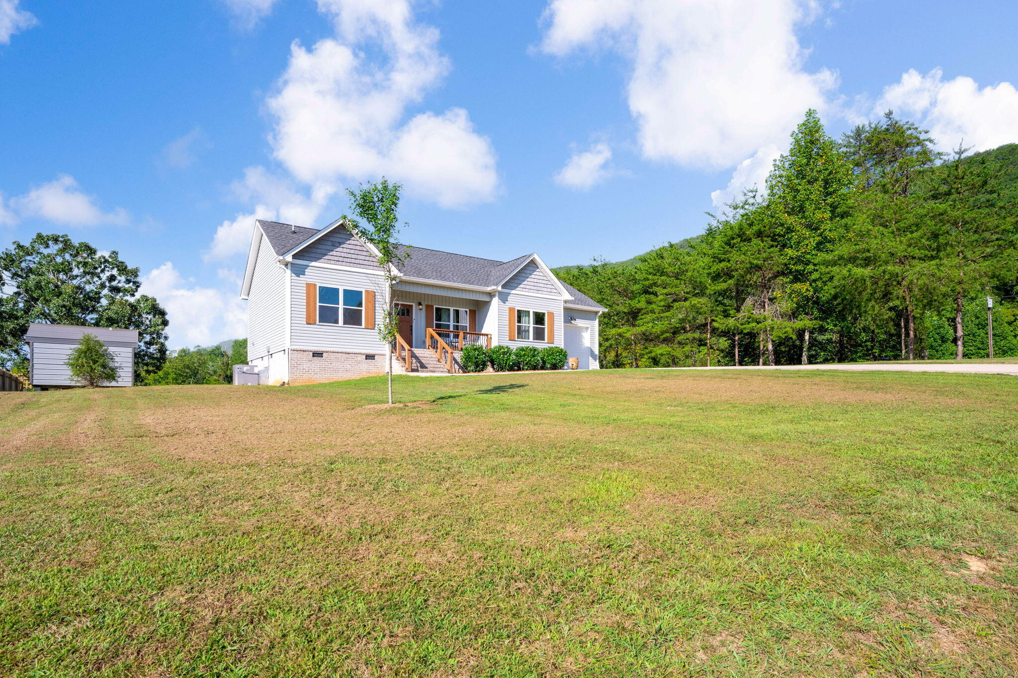 106 Forest Hill Lane