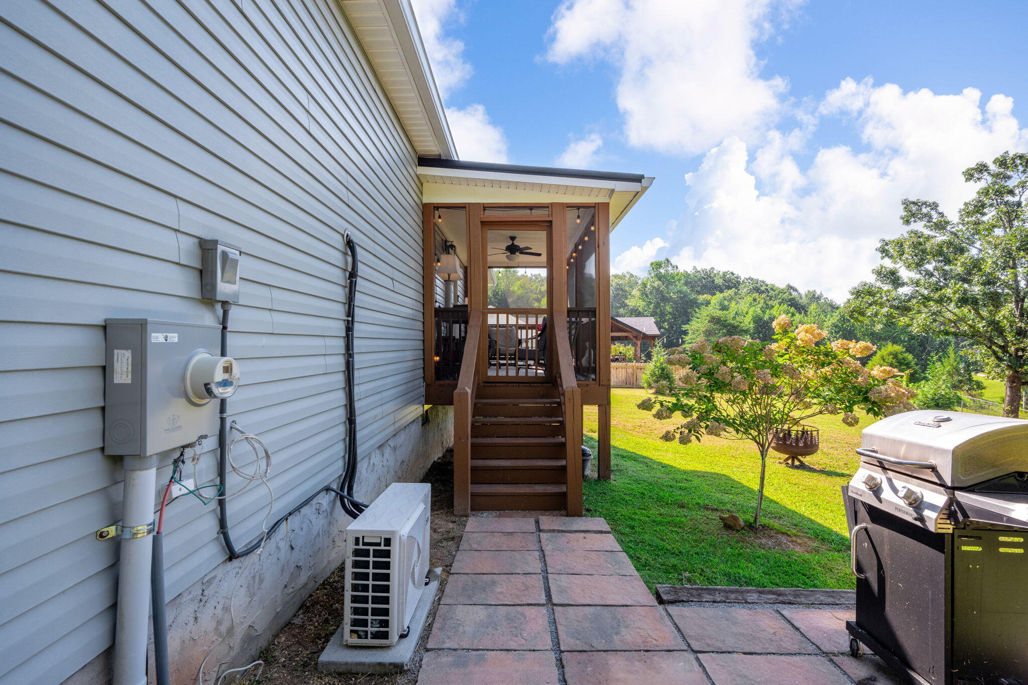 106 Forest Hill Lane
