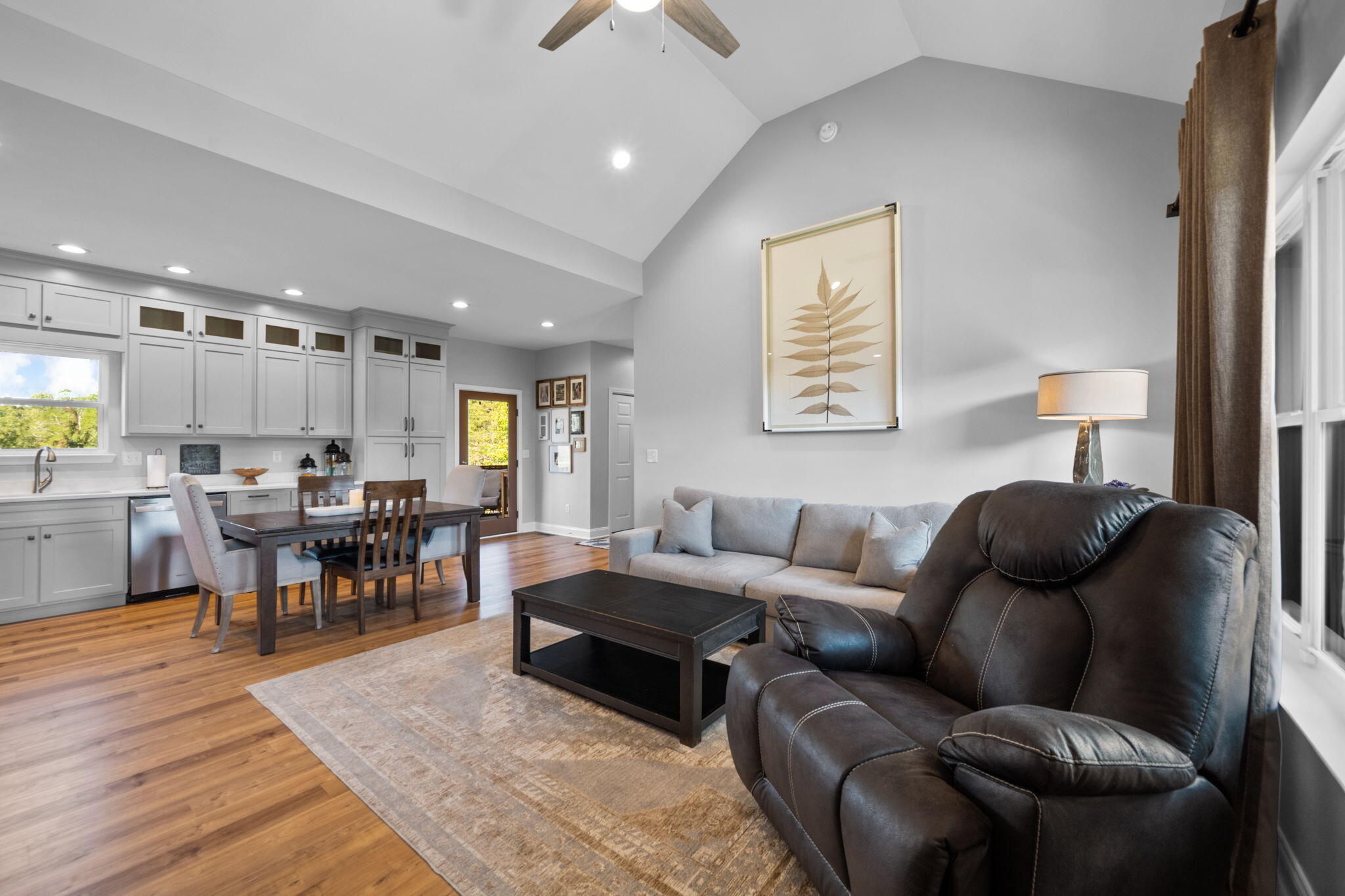 106 Forest Hill Lane