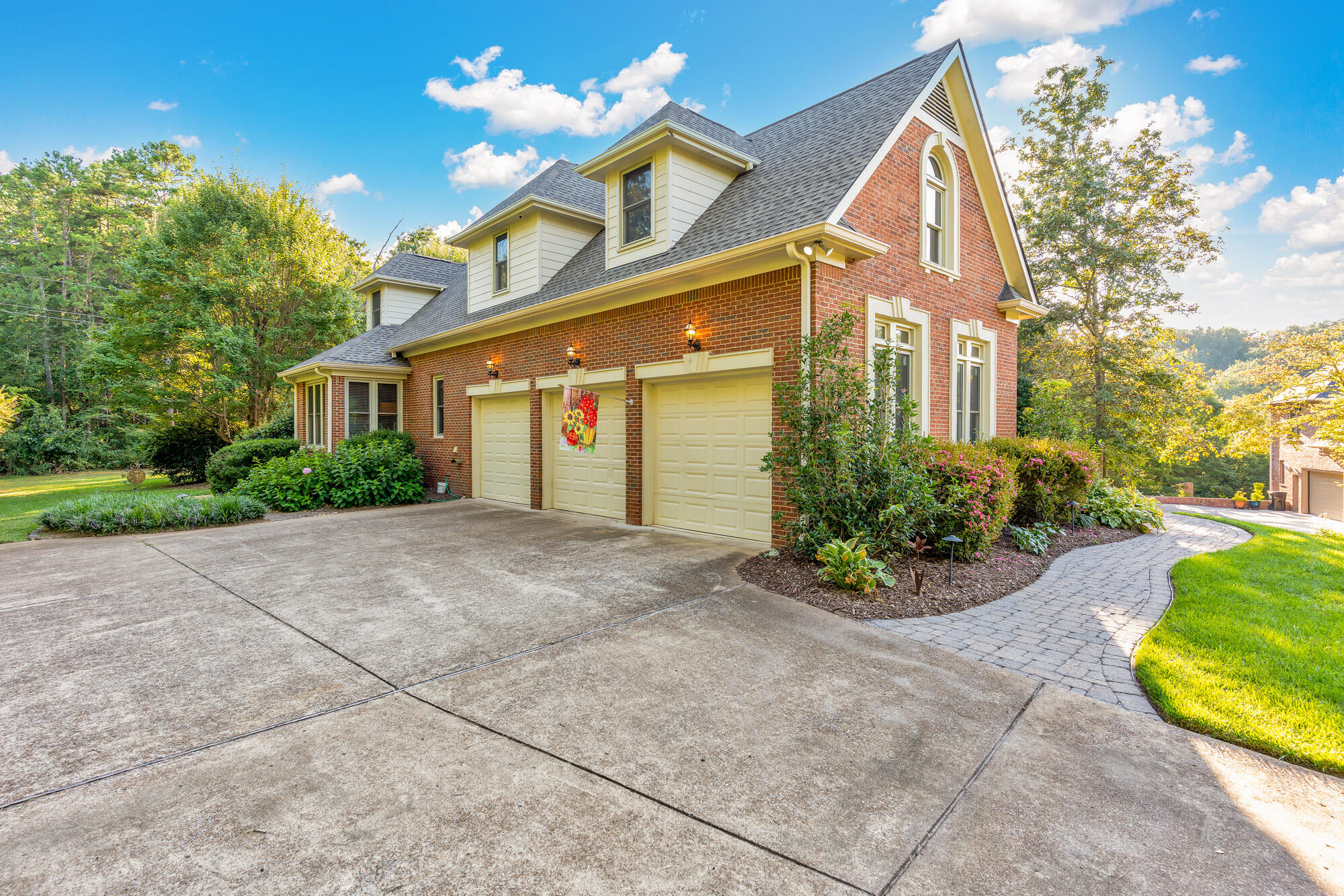 5718 Mountain Grove Drive