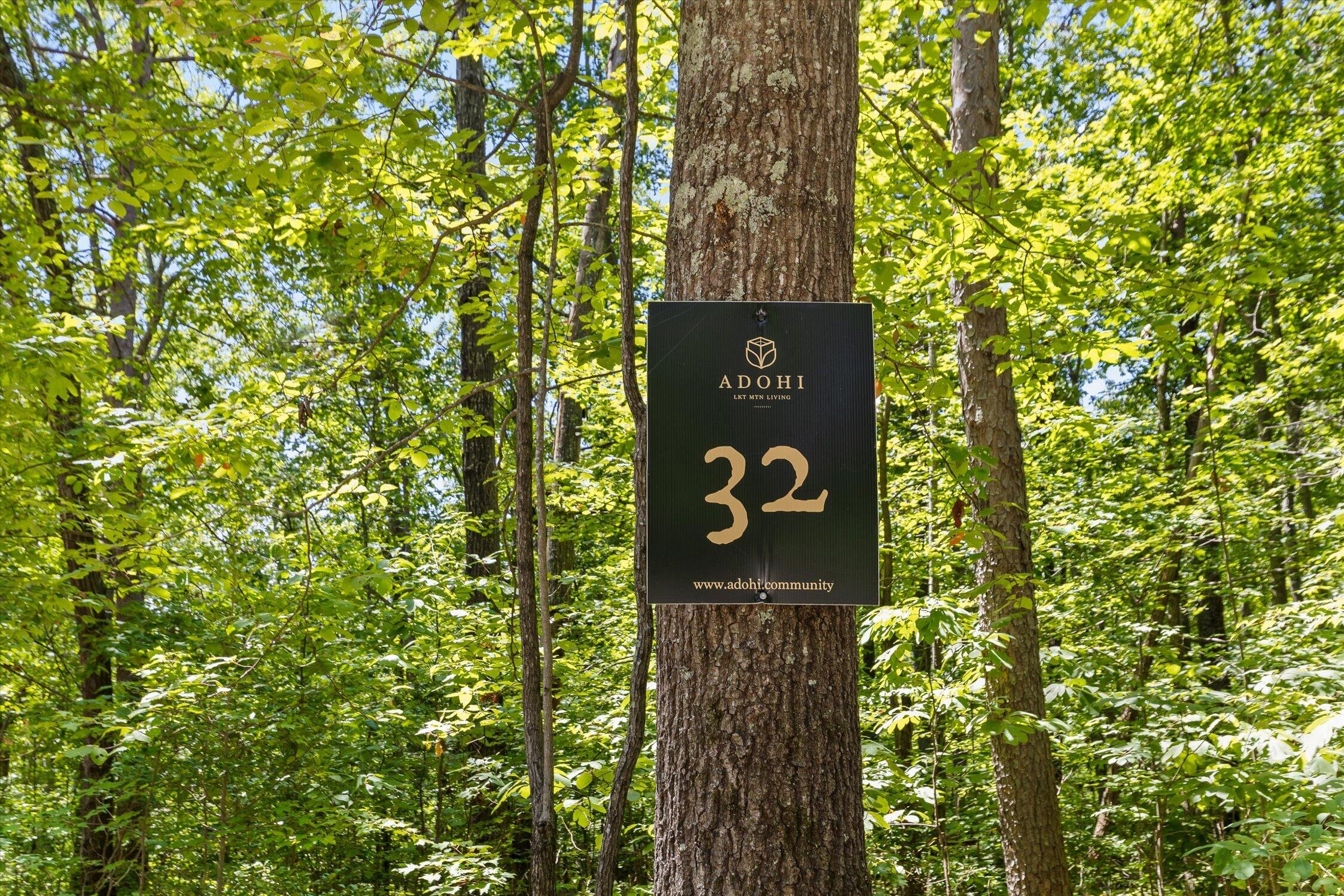 1537 Vulcan Road, 32