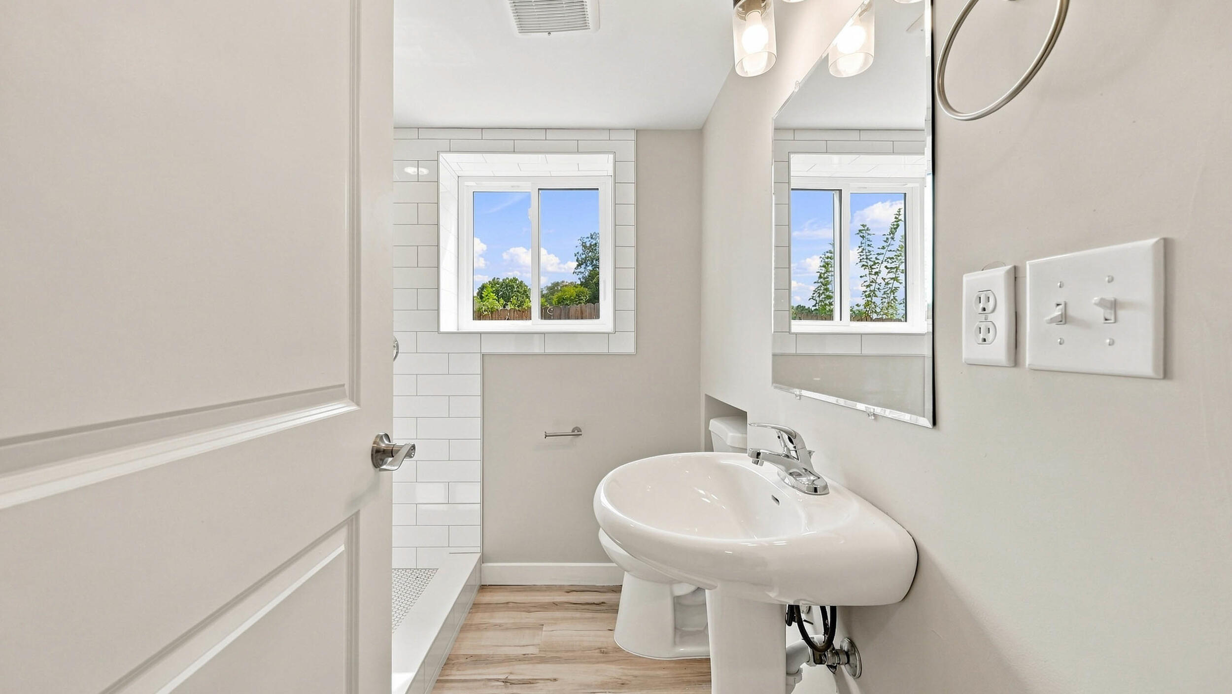 314 E View Drive