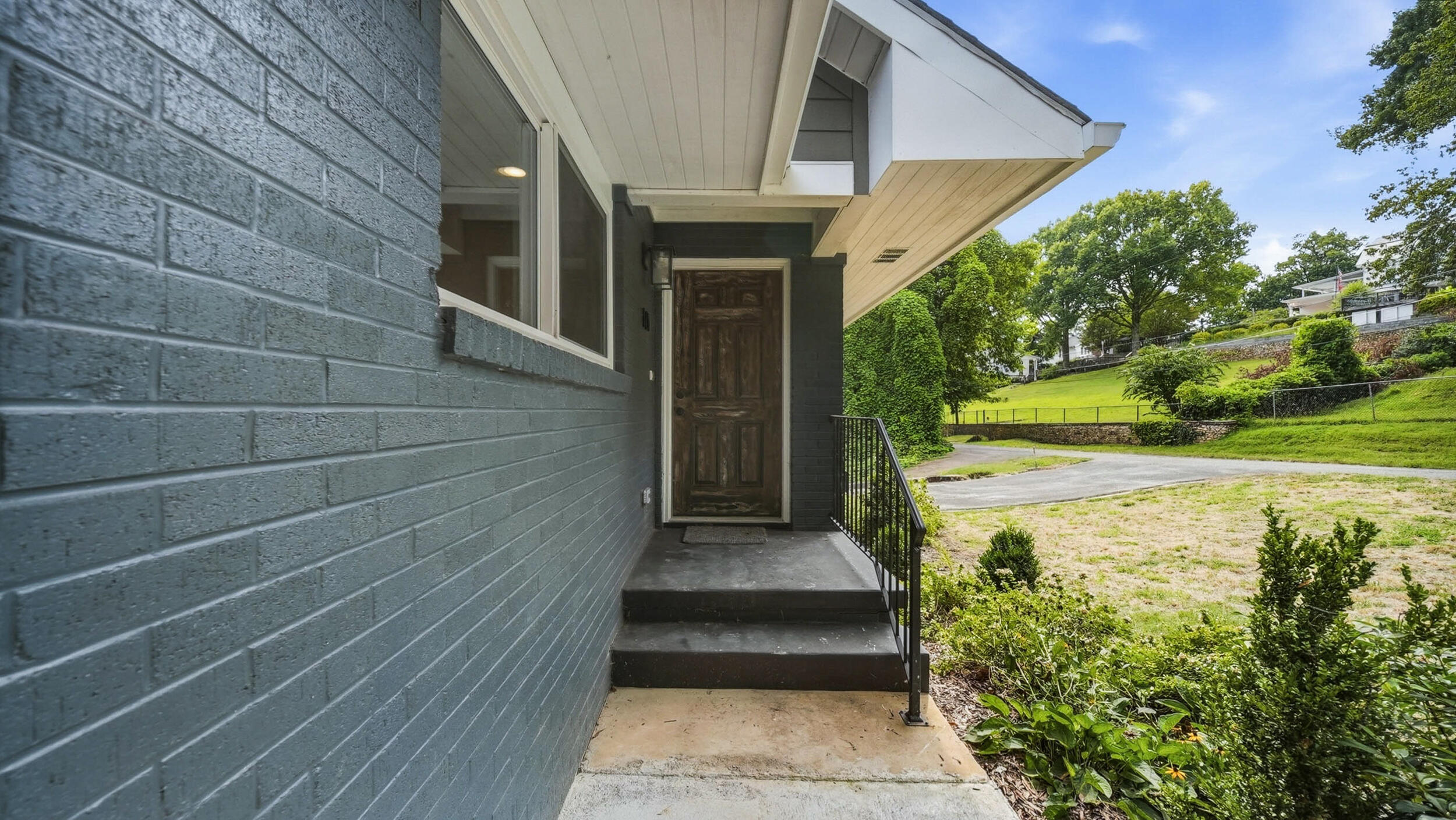 314 E View Drive