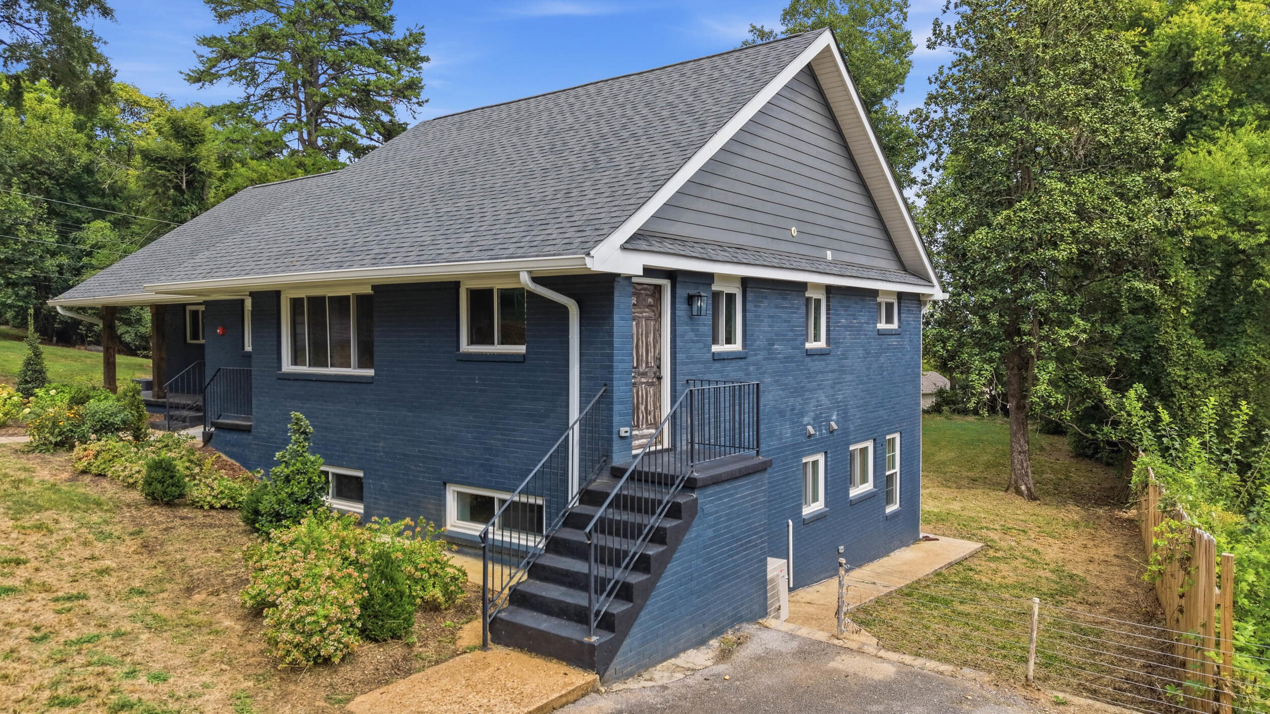 314 E View Drive