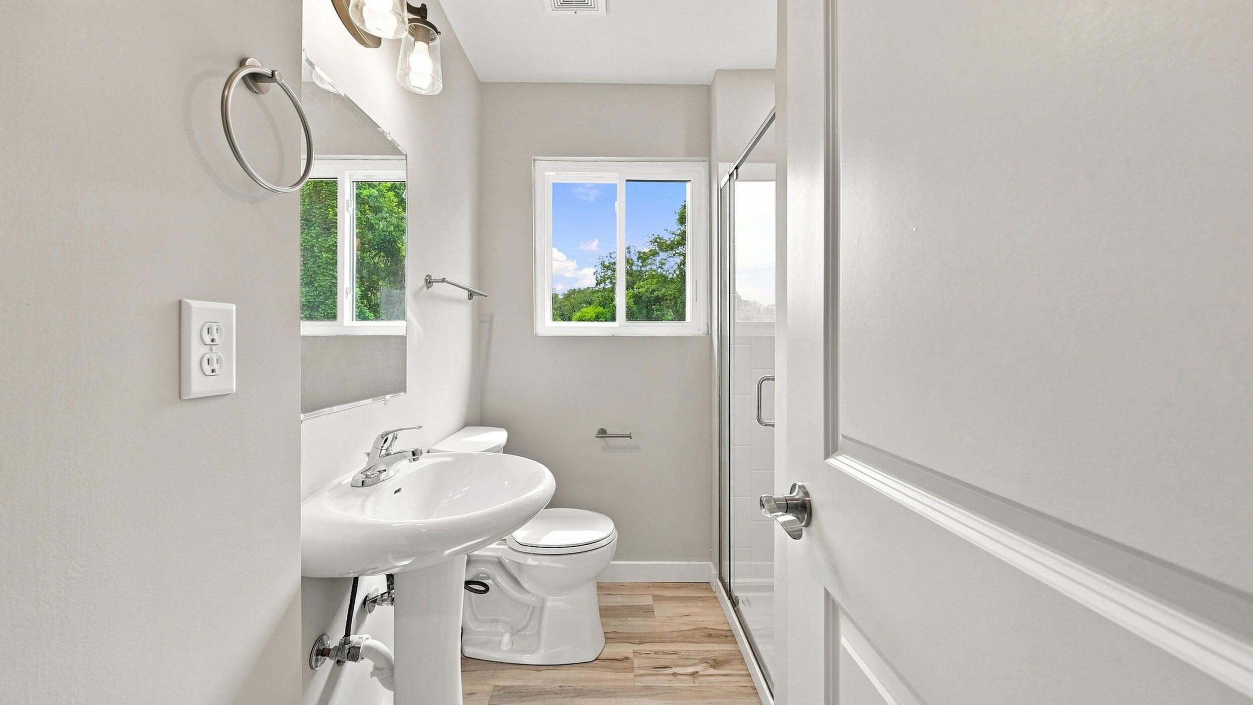 314 E View Drive