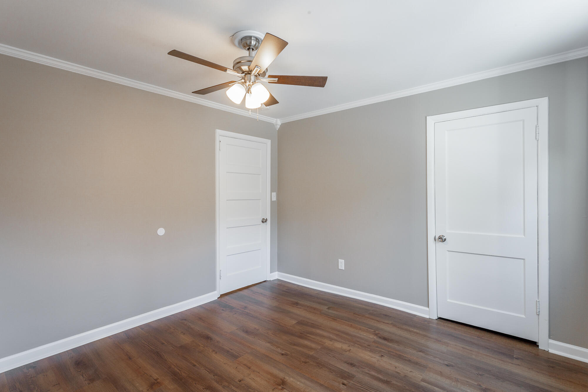 516 Hedgewood Drive