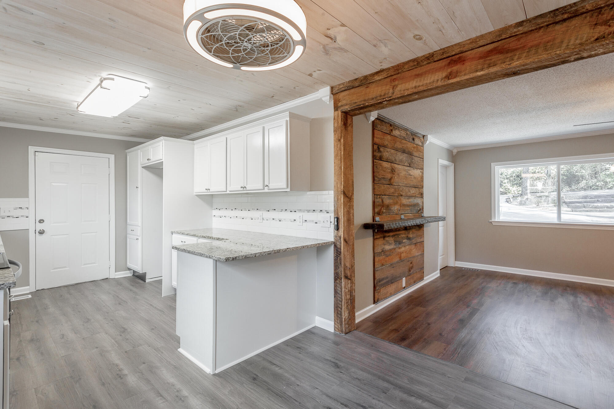 516 Hedgewood Drive