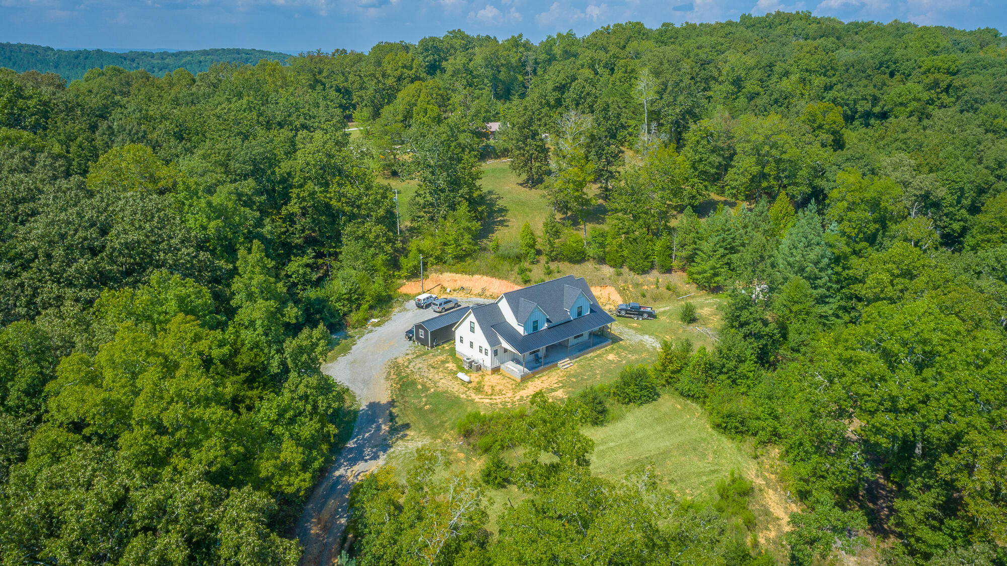 695 Van Davis Road NW