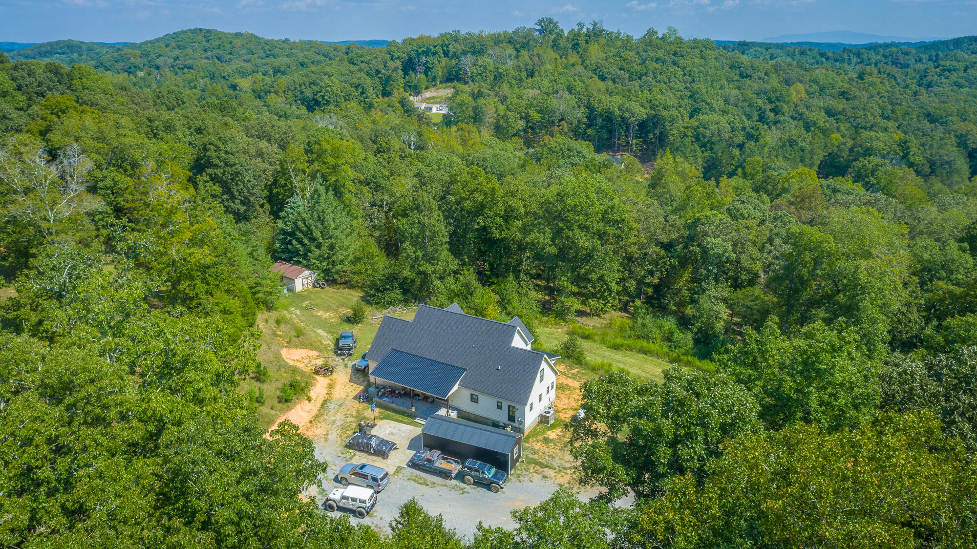 695 Van Davis Road NW
