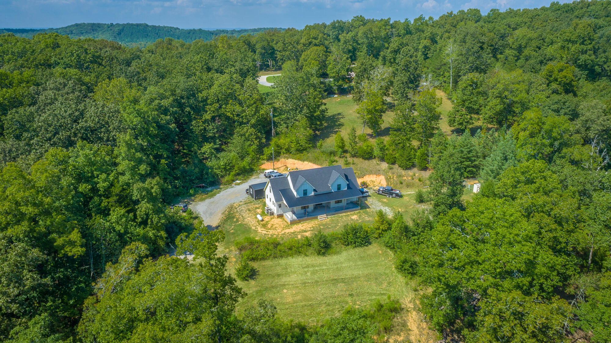 695 Van Davis Road NW