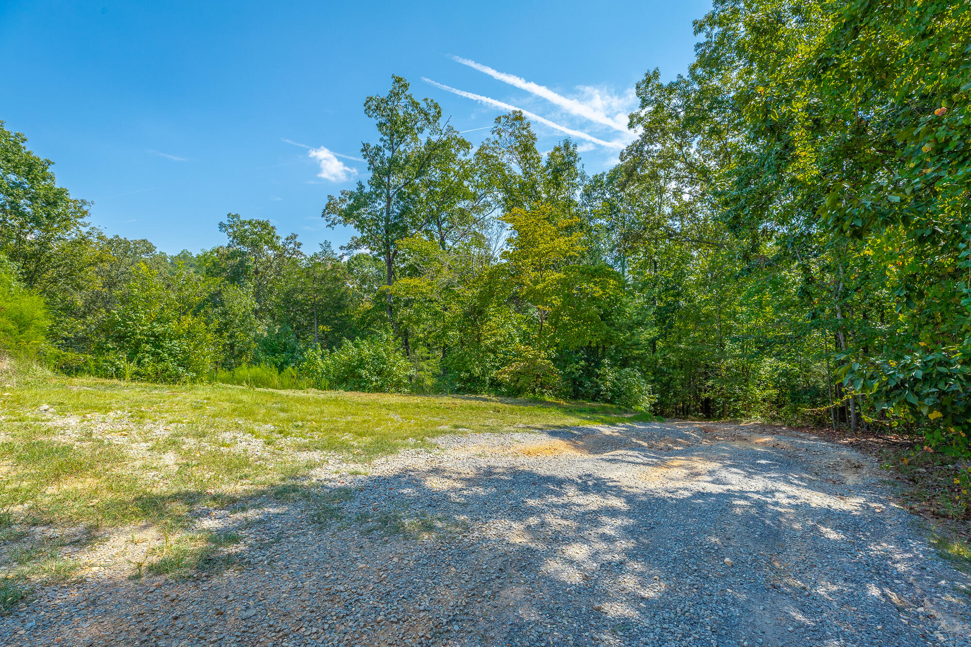 695 Van Davis Road NW