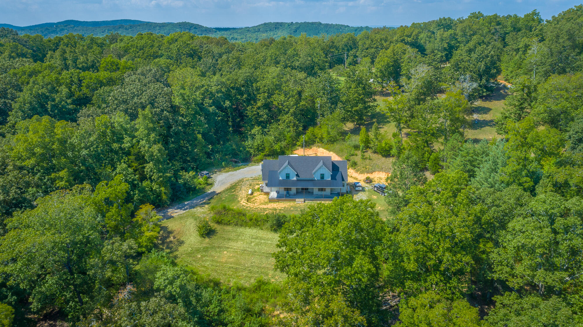 695 Van Davis Road NW