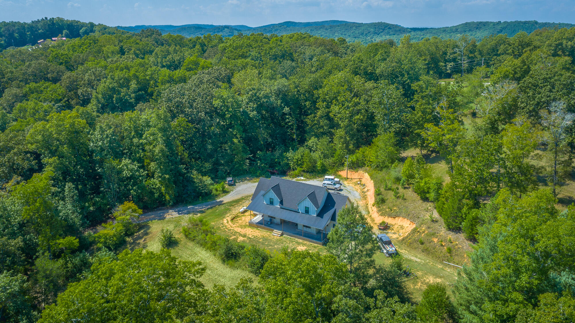 695 Van Davis Road NW