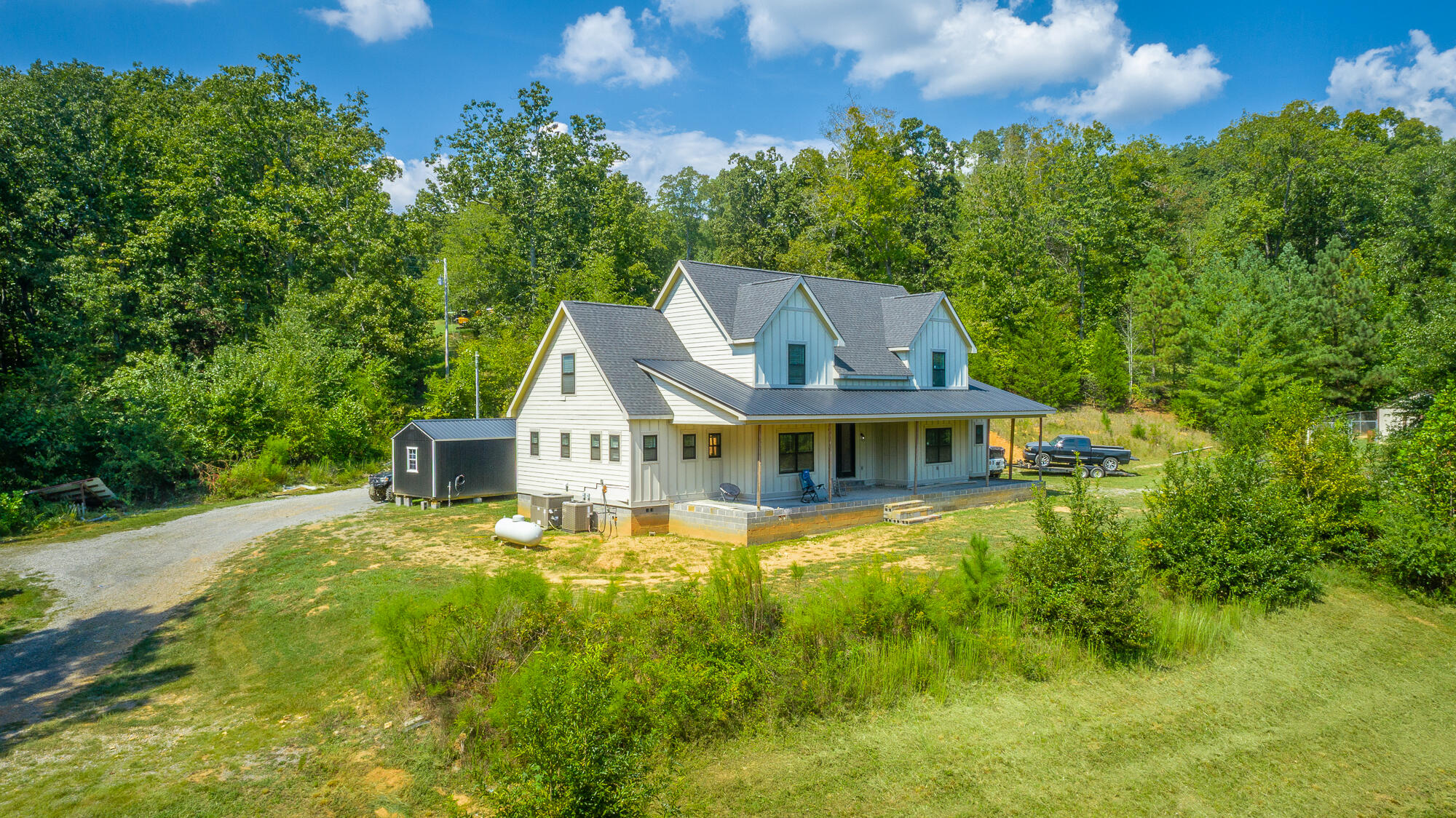 695 Van Davis Road NW