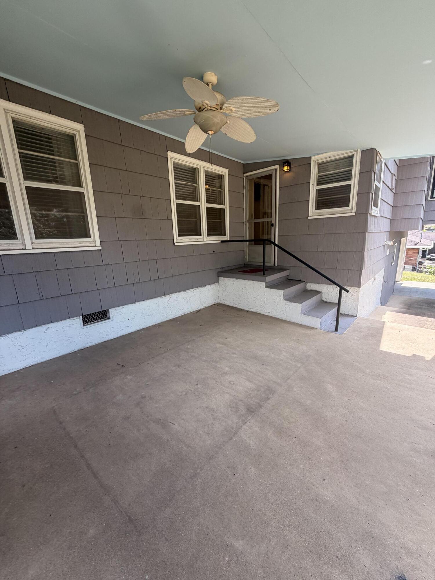 711 Hardin Drive