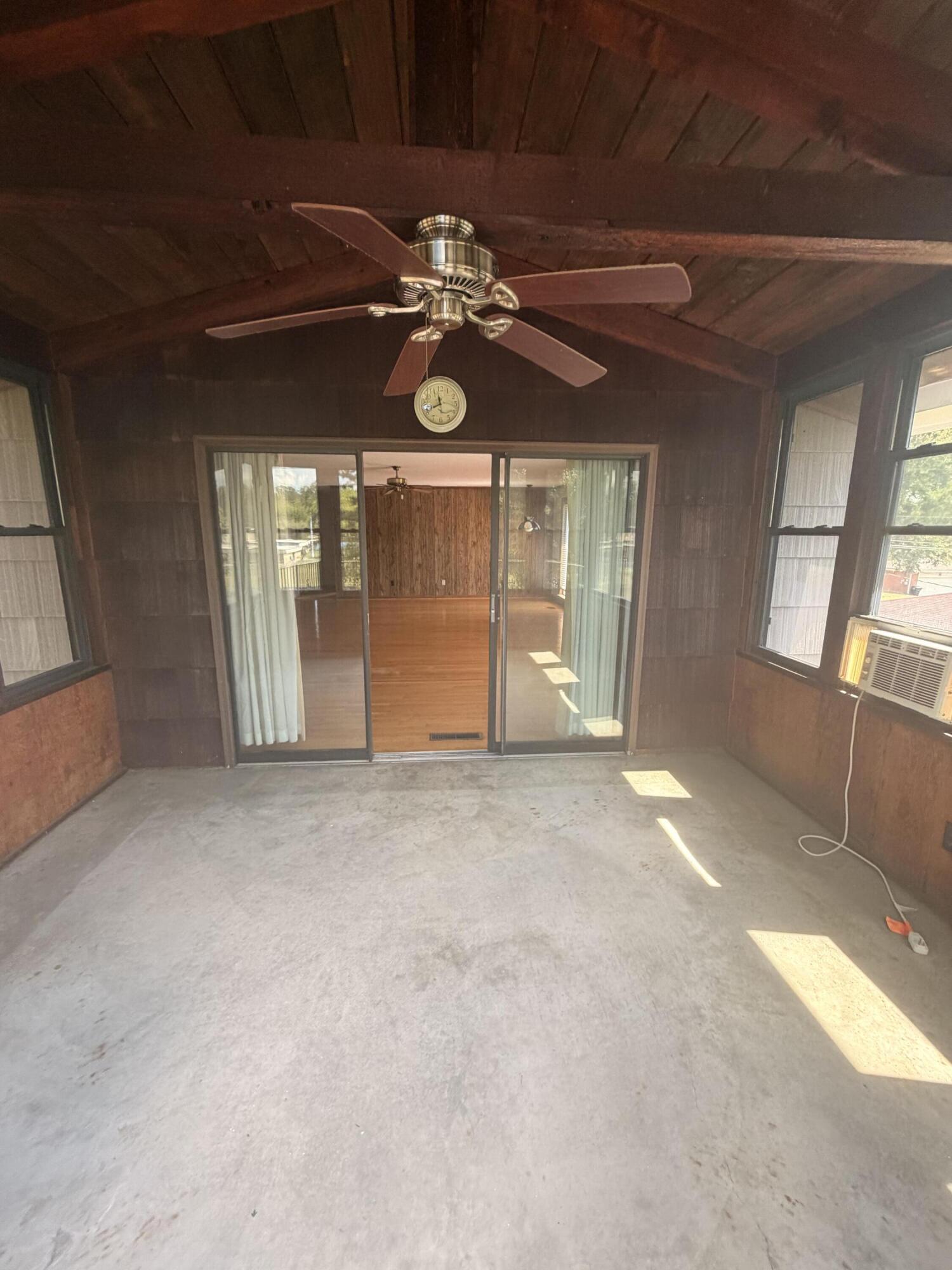 711 Hardin Drive