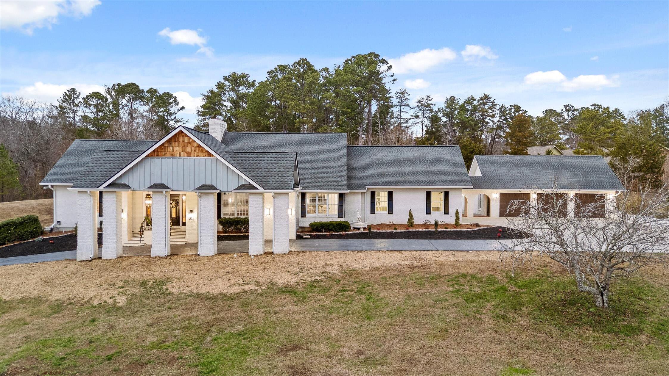 3176 Chestnut Circle NW