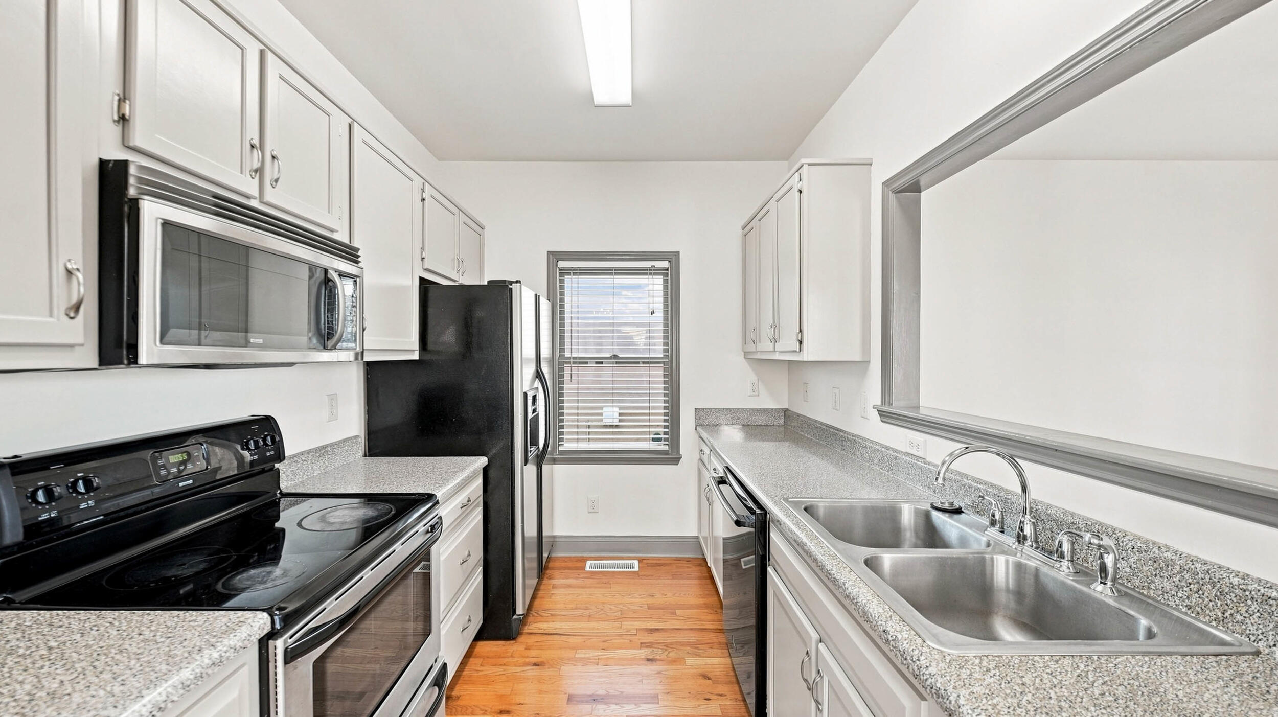 1003 E 11th Street