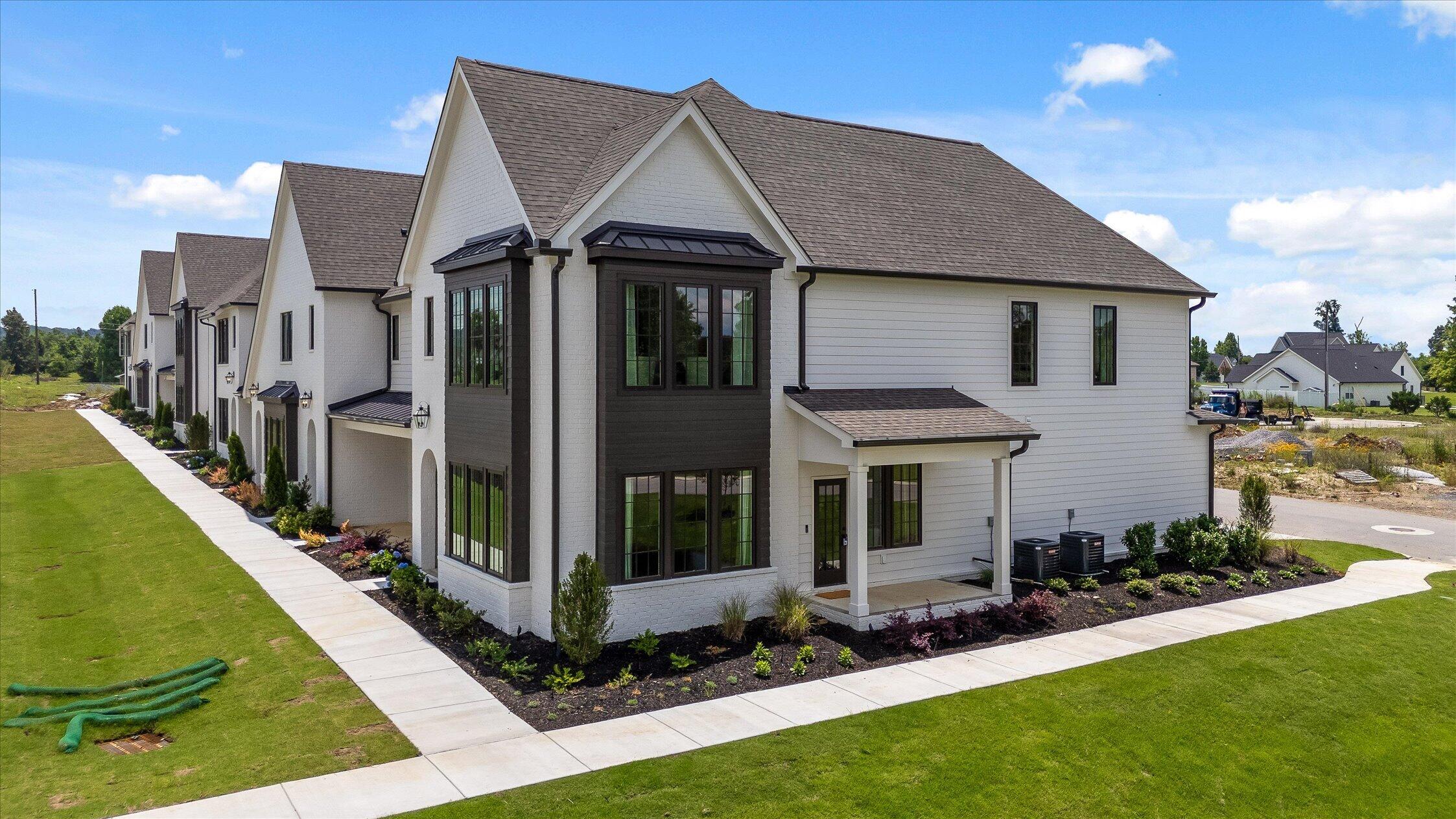 1834 Dawson Circle