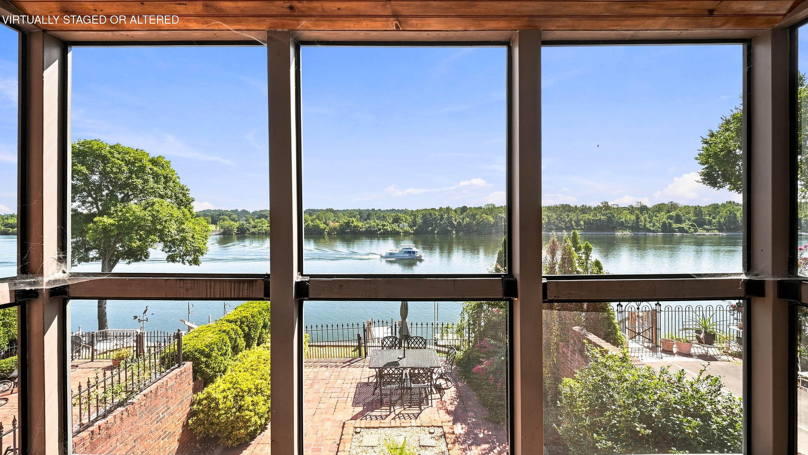 3162 Waterfront Drive