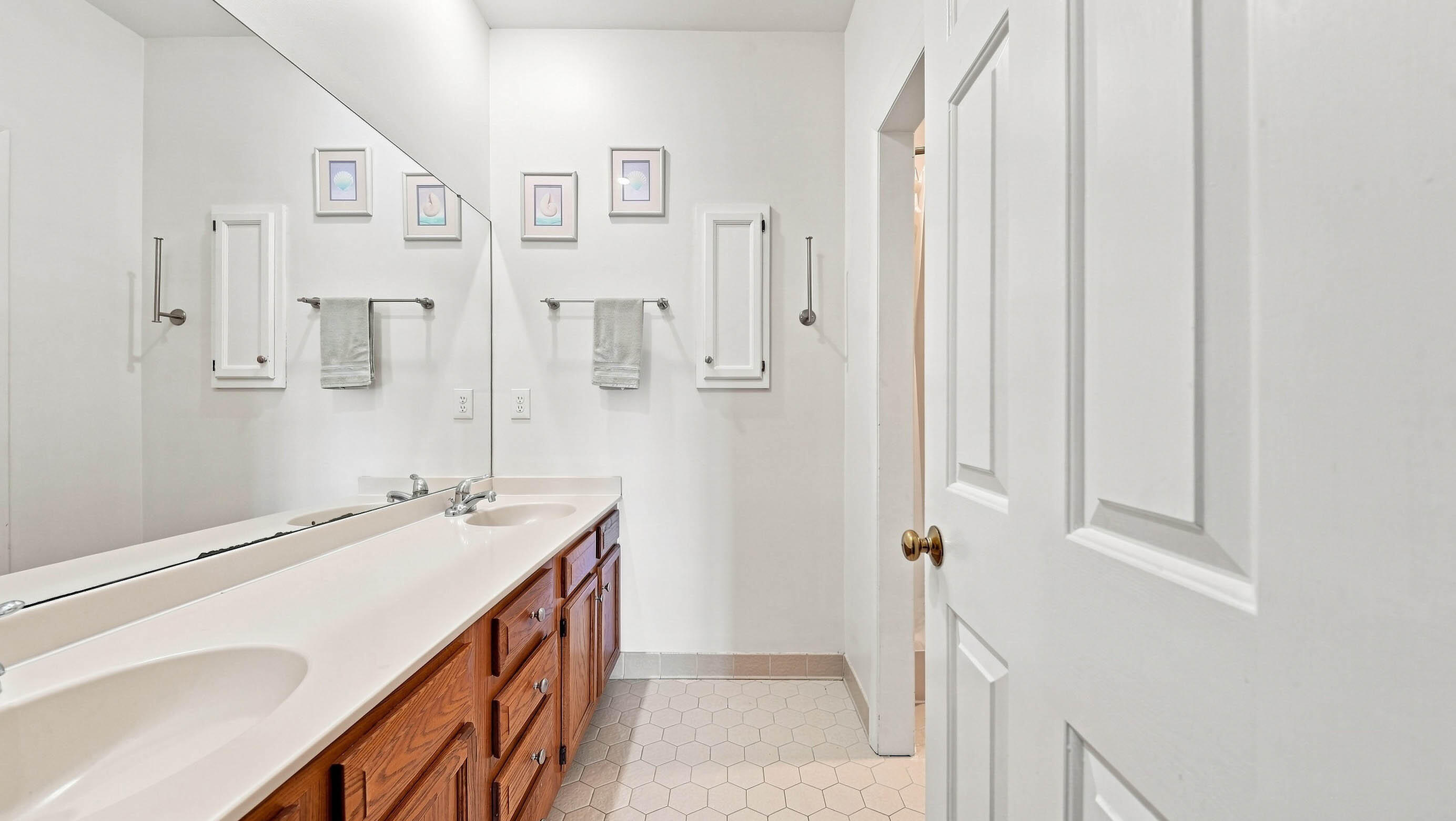 3162 Waterfront Drive
