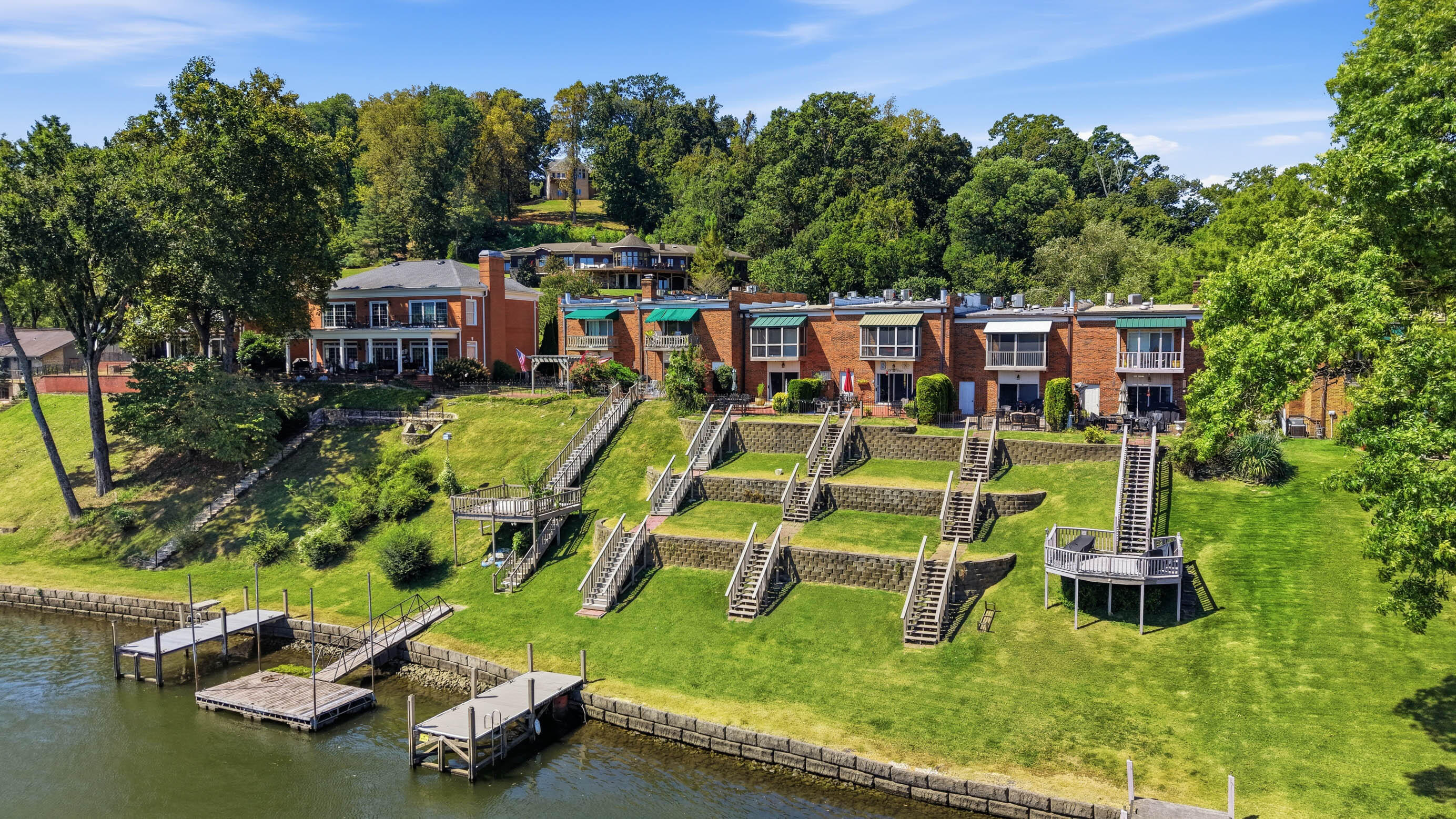 3162 Waterfront Drive