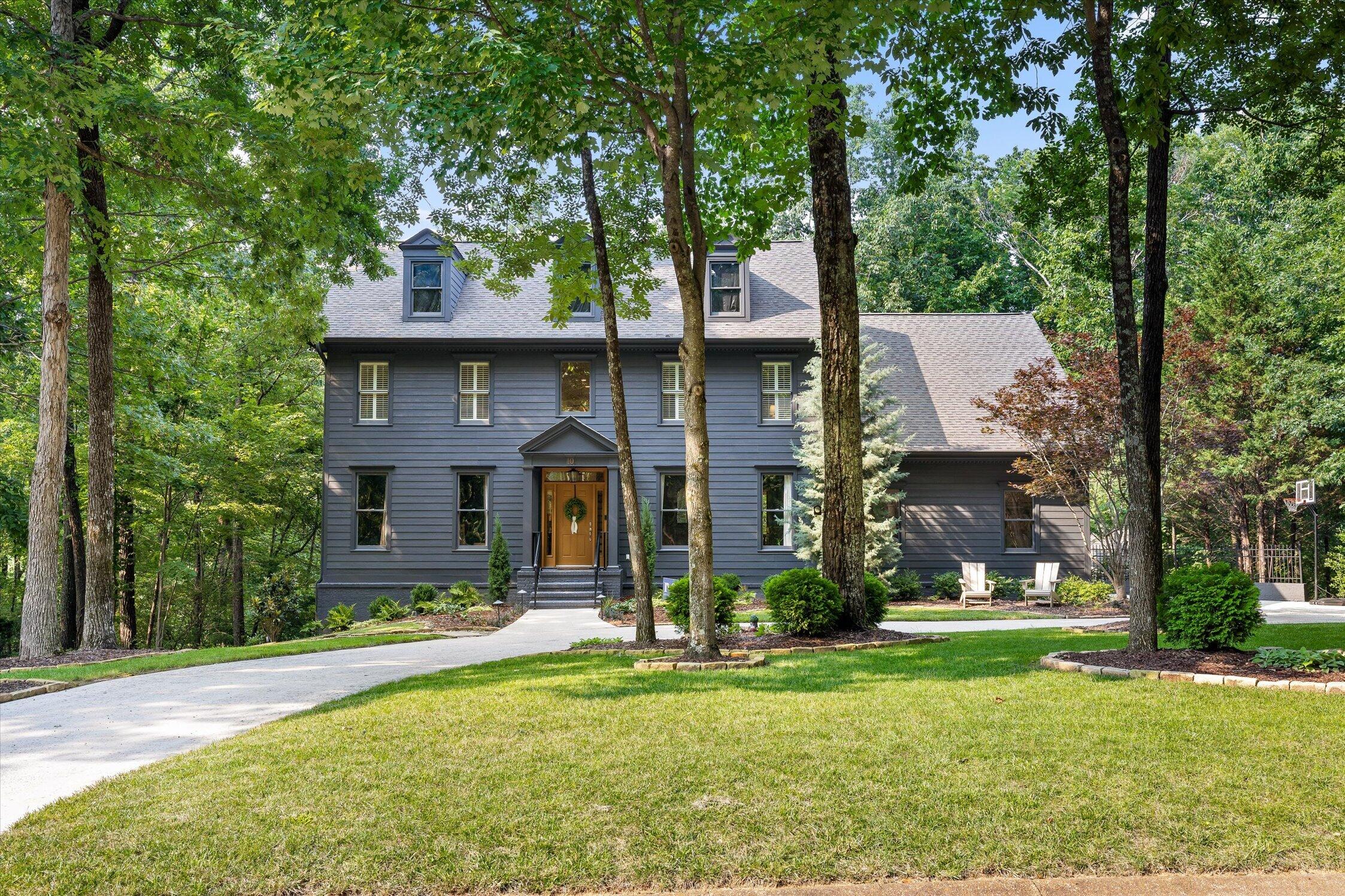 10 Balfour Court