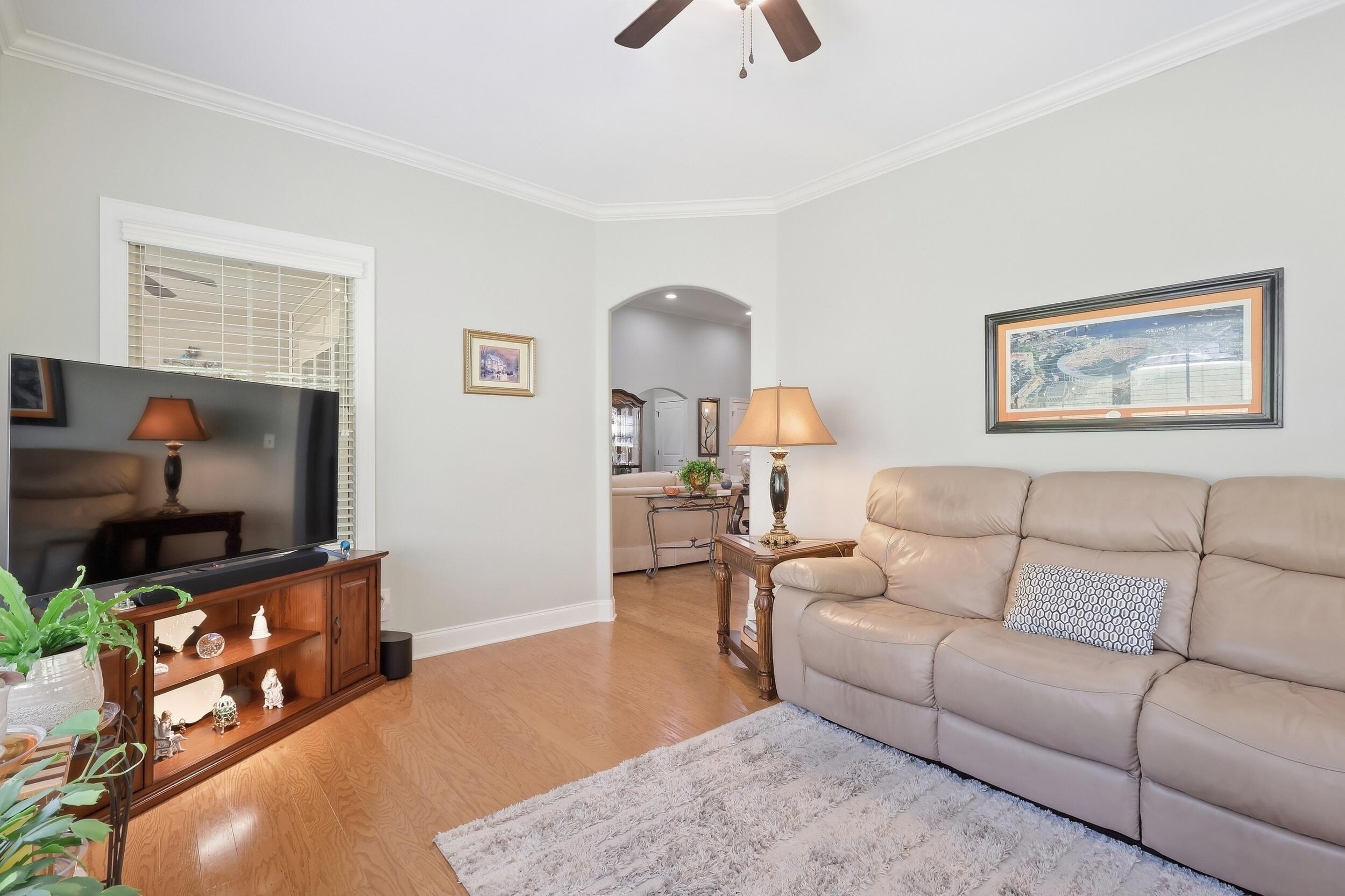 1662 Sedgefield Drive, 7c