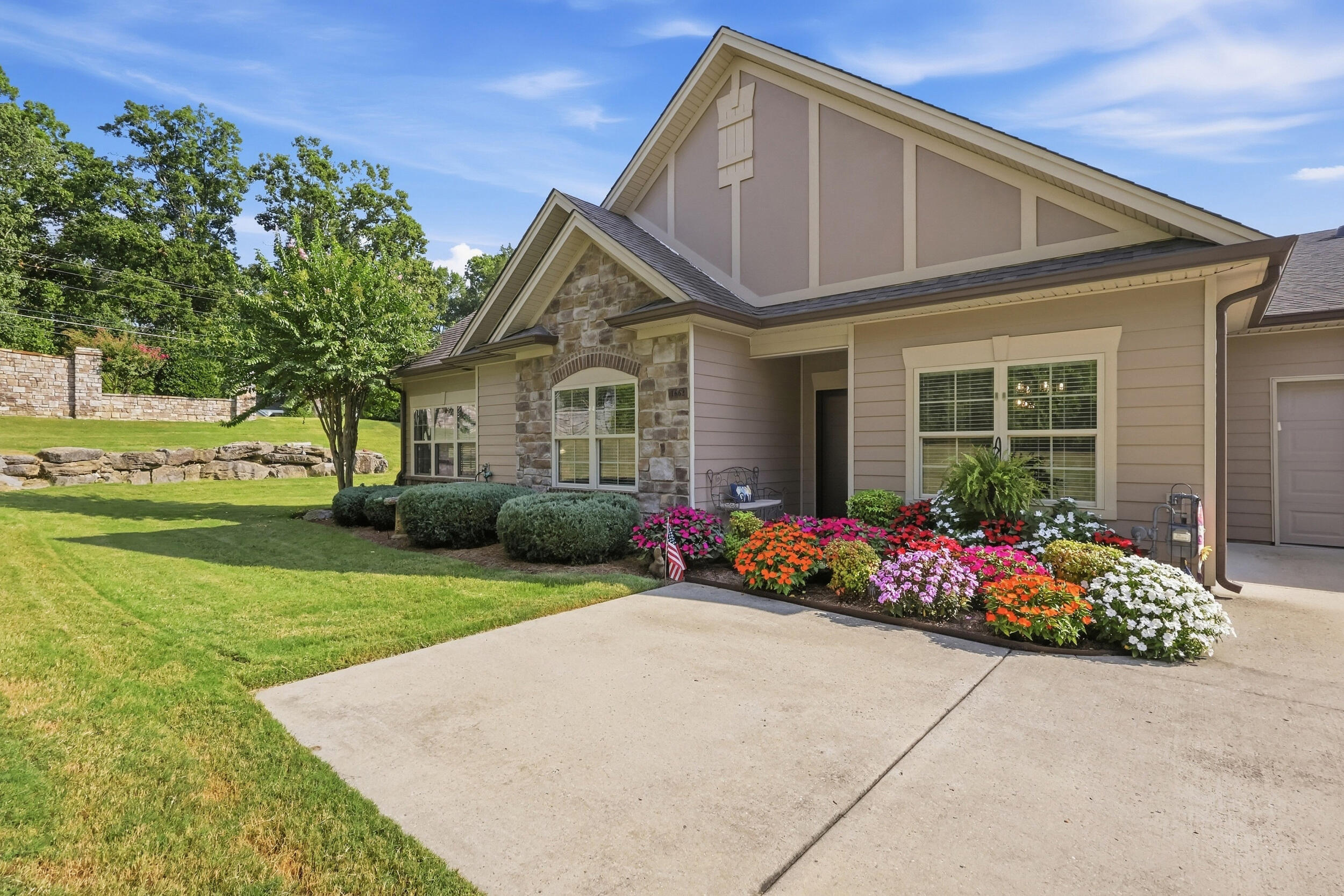 1662 Sedgefield Drive, 7c