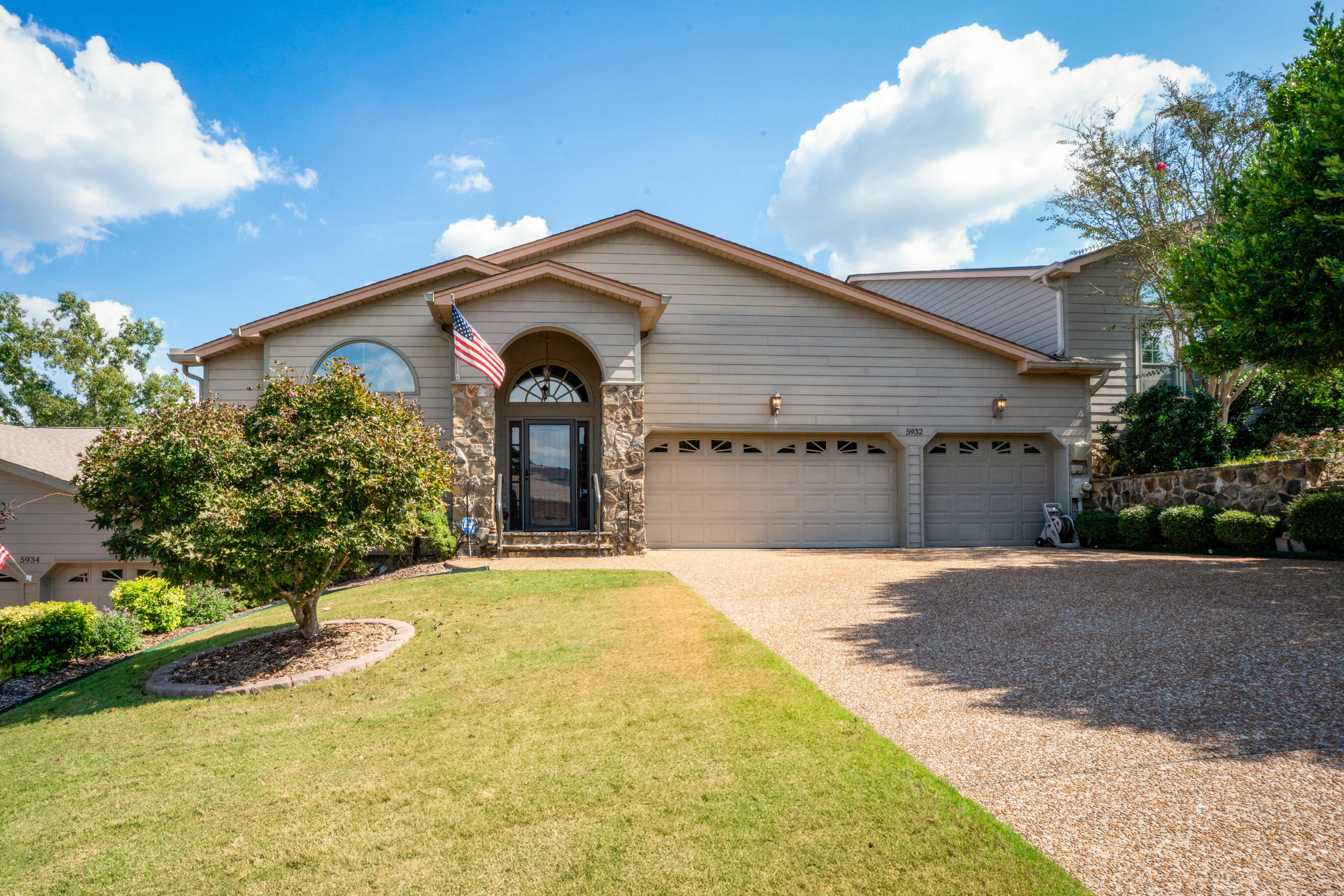 5932 Rainbow Springs Drive