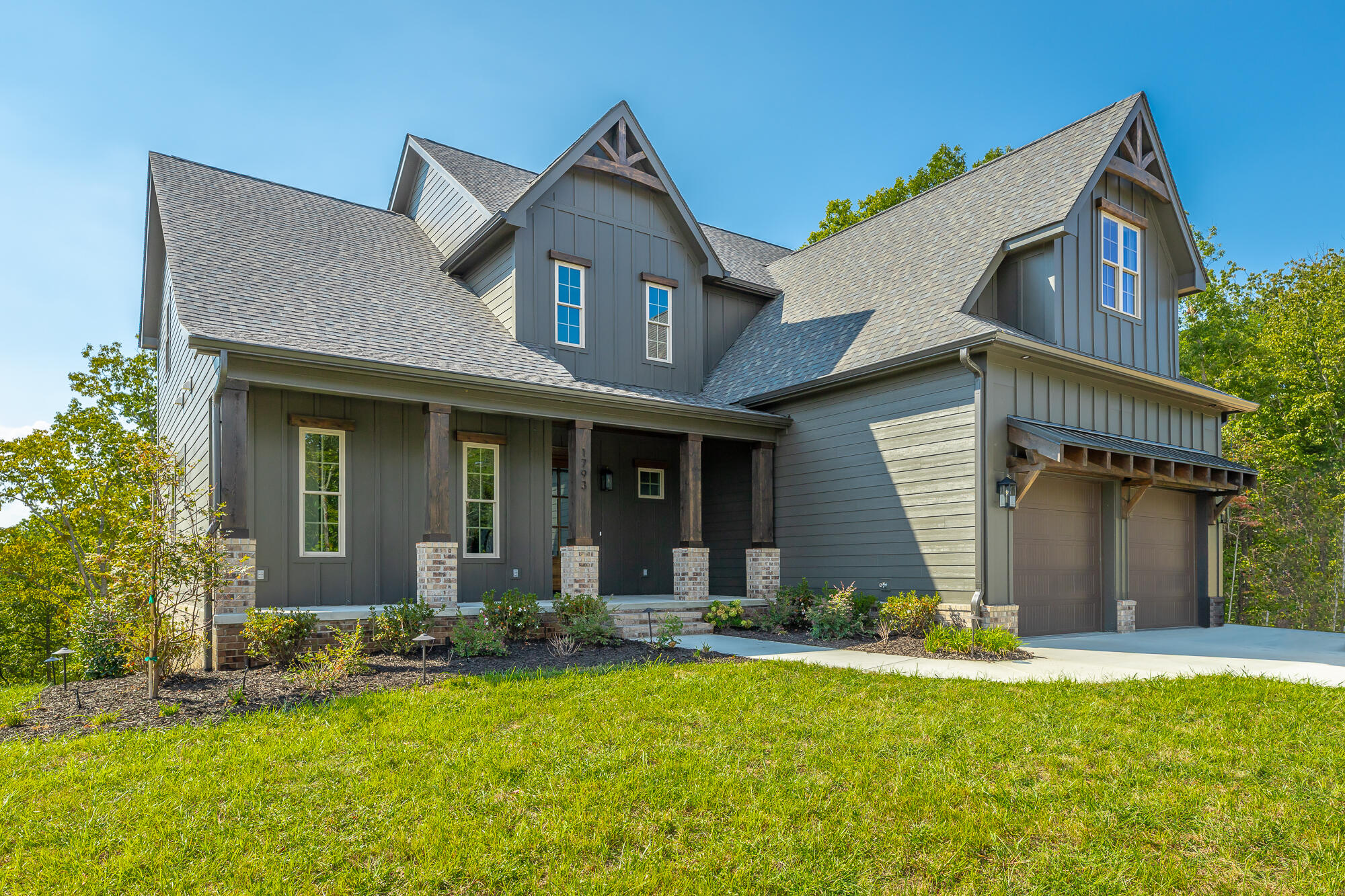 1793 Restful Drive