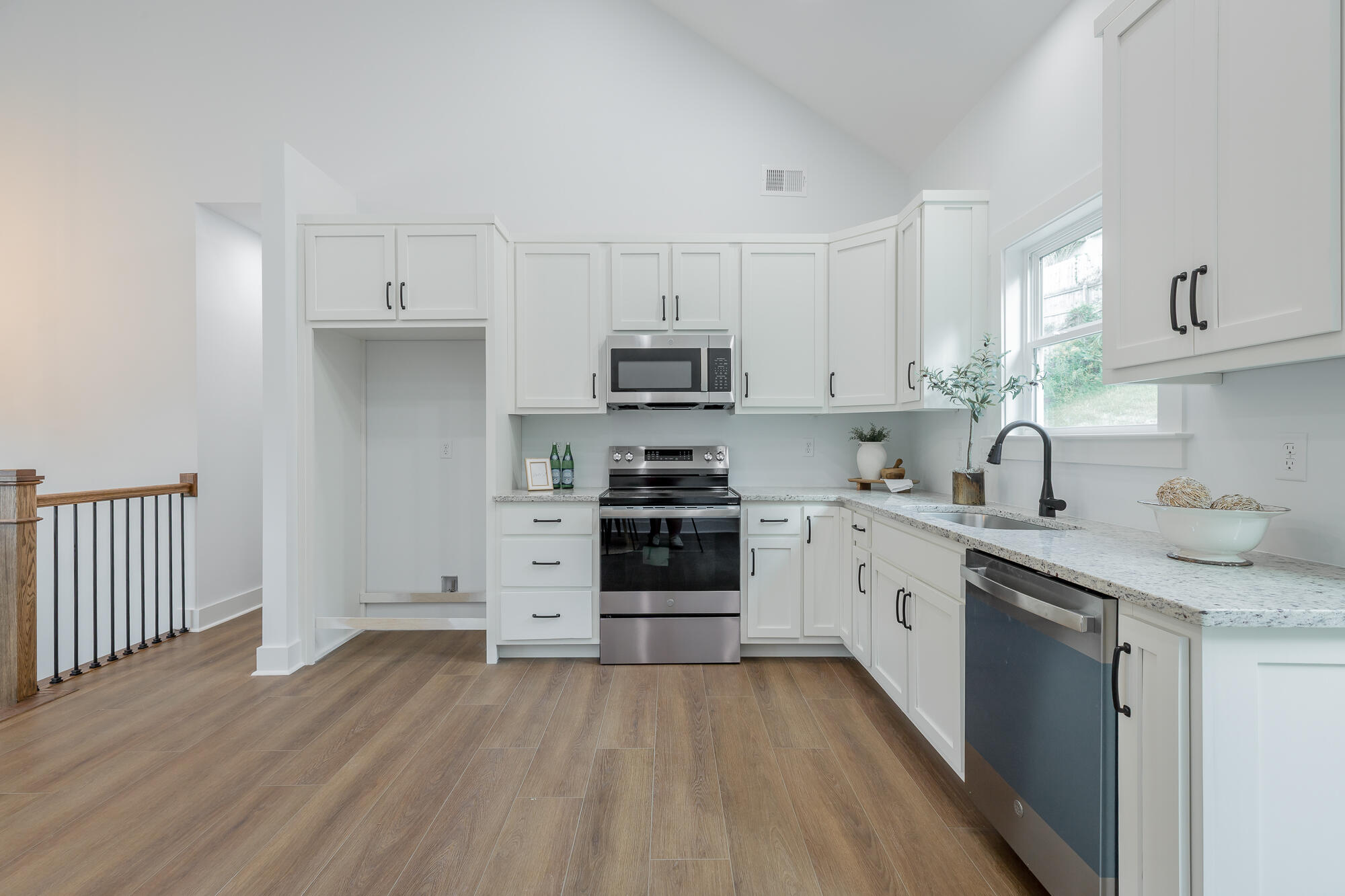 1710 Short Leaf Lane