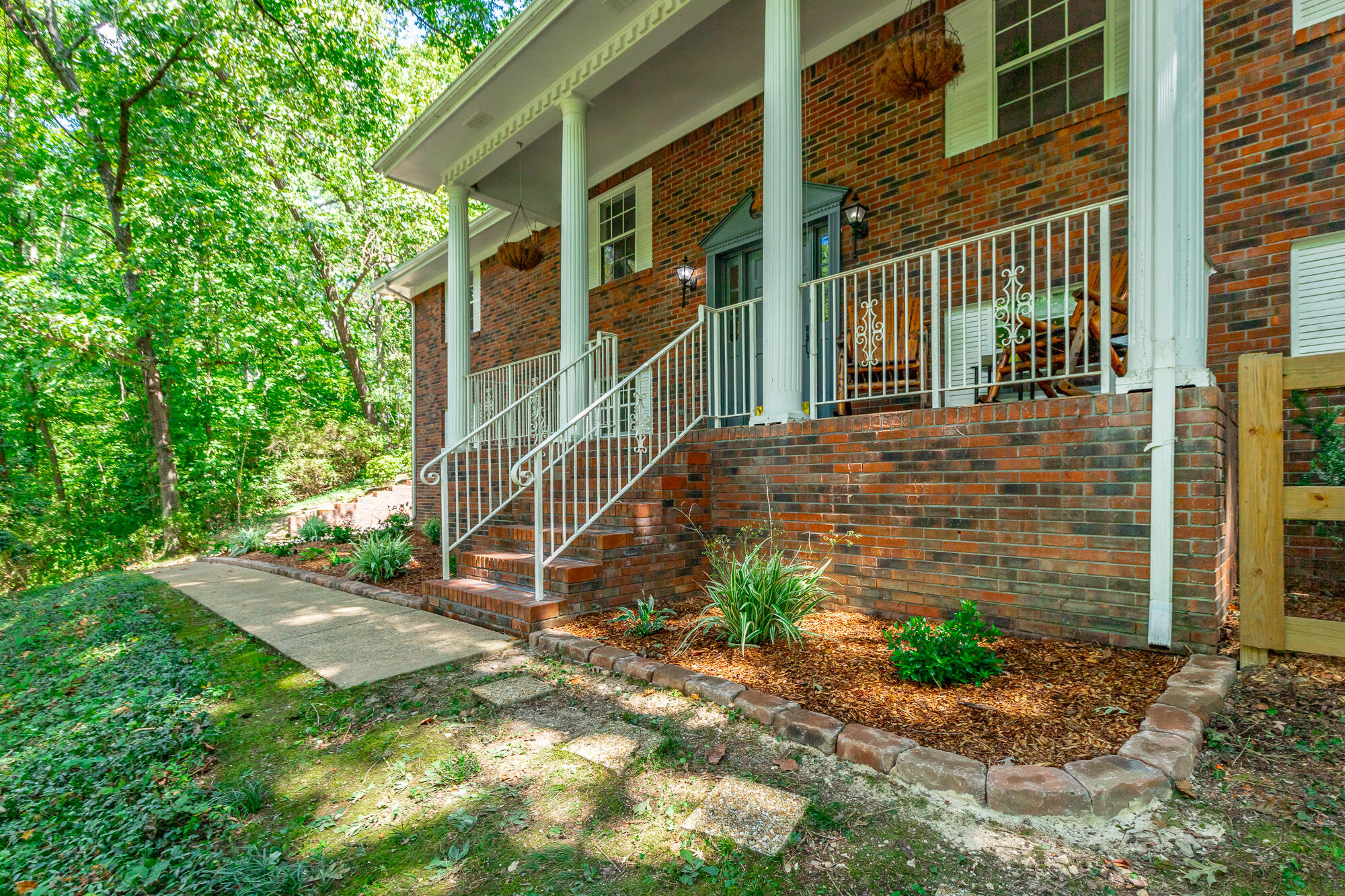 430 Bluebird Circle
