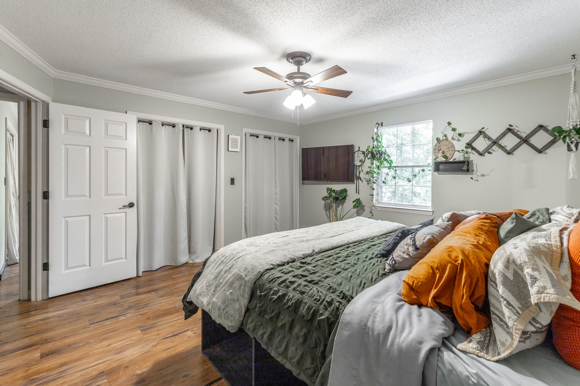430 Bluebird Circle