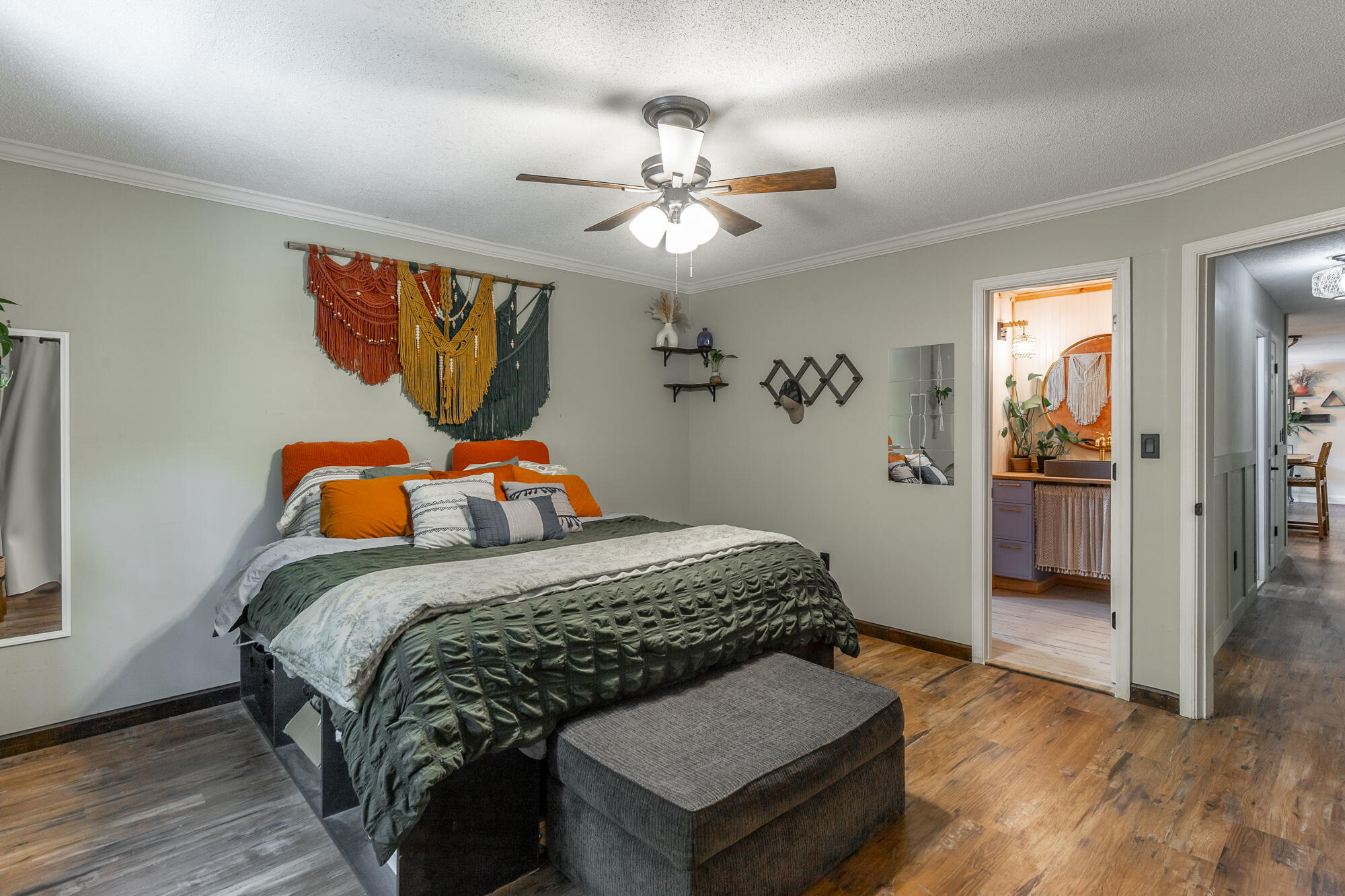 430 Bluebird Circle