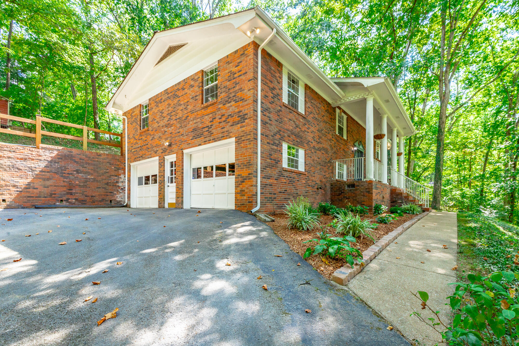 430 Bluebird Circle