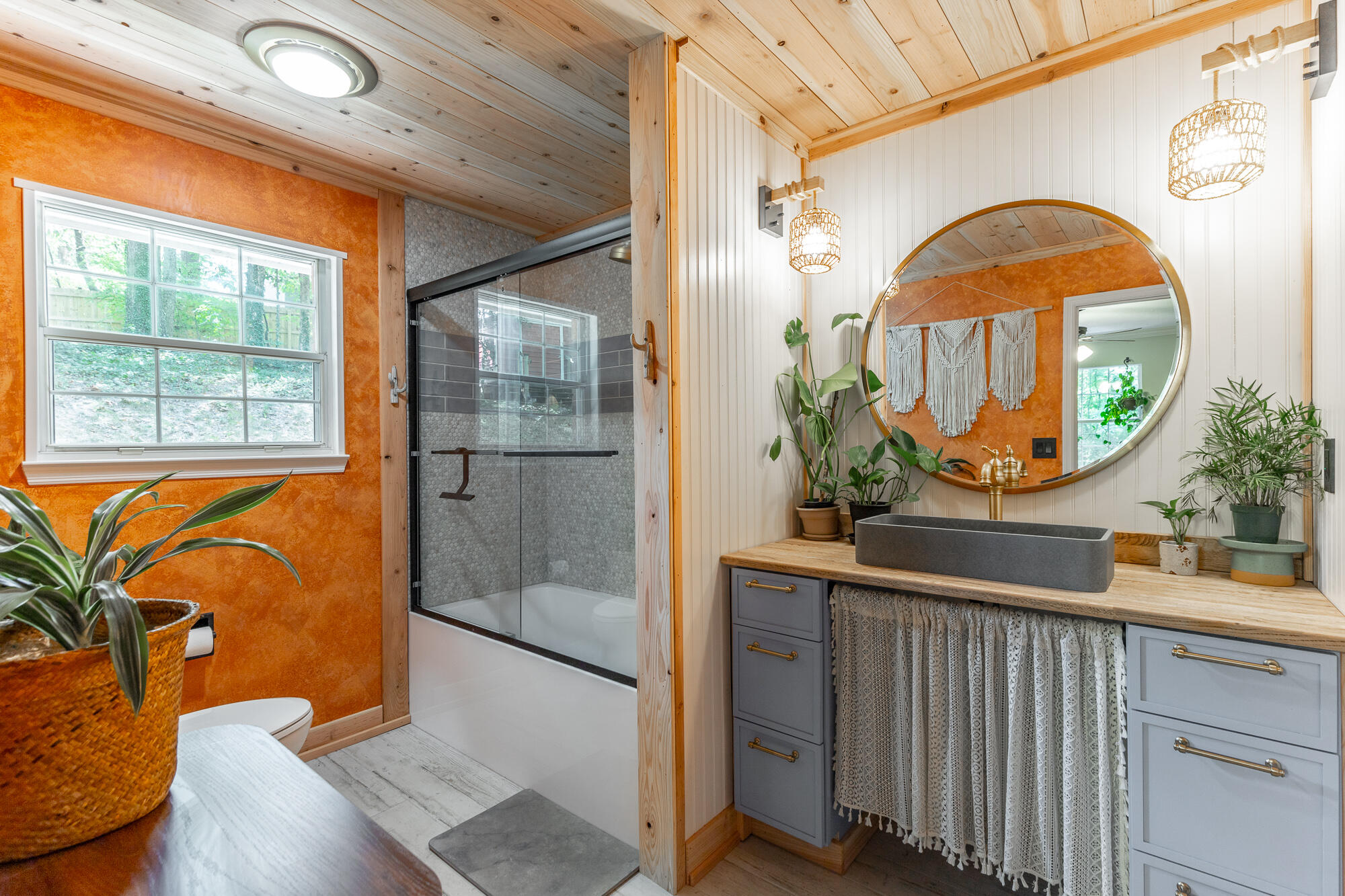 430 Bluebird Circle