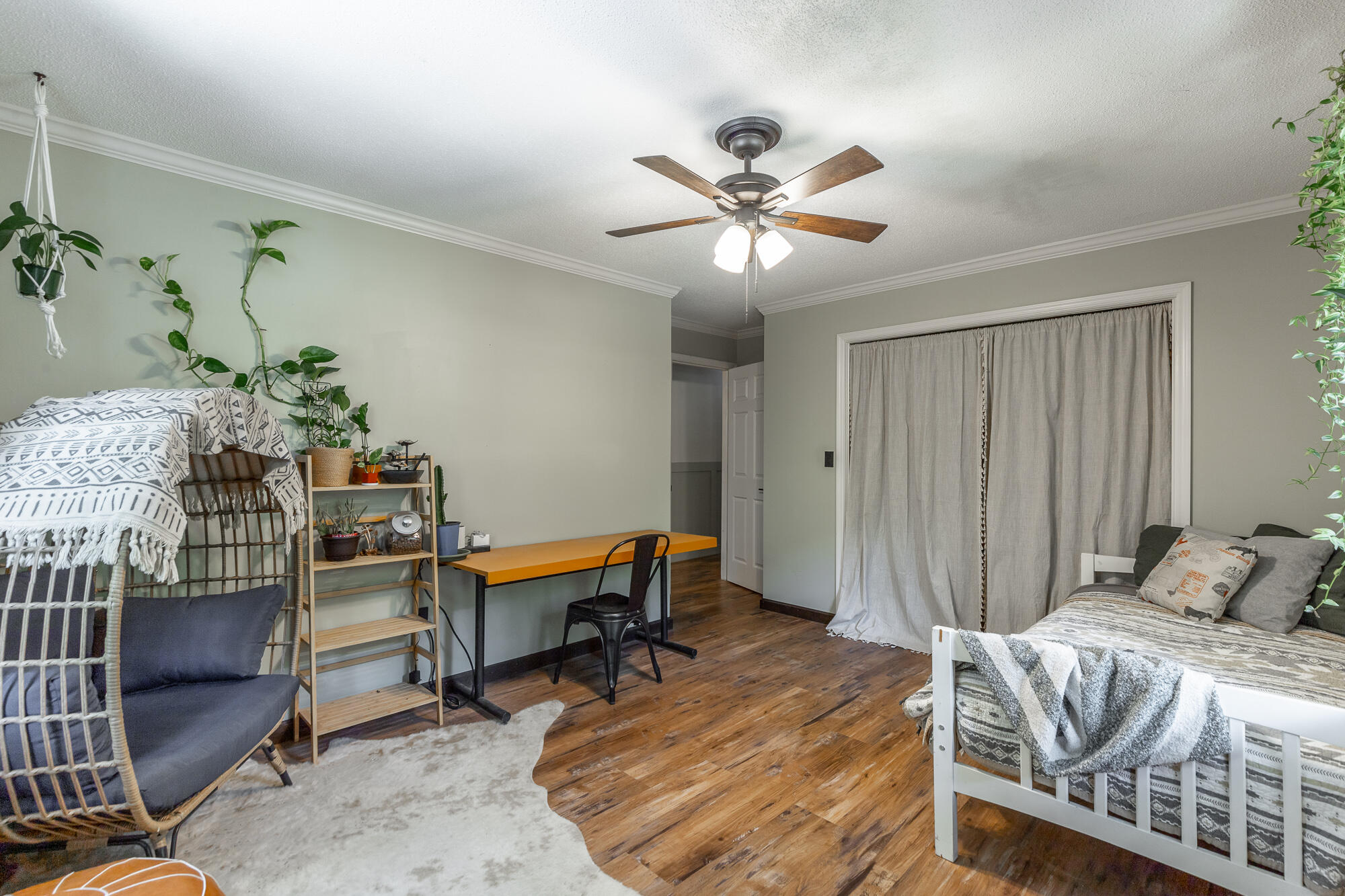 430 Bluebird Circle