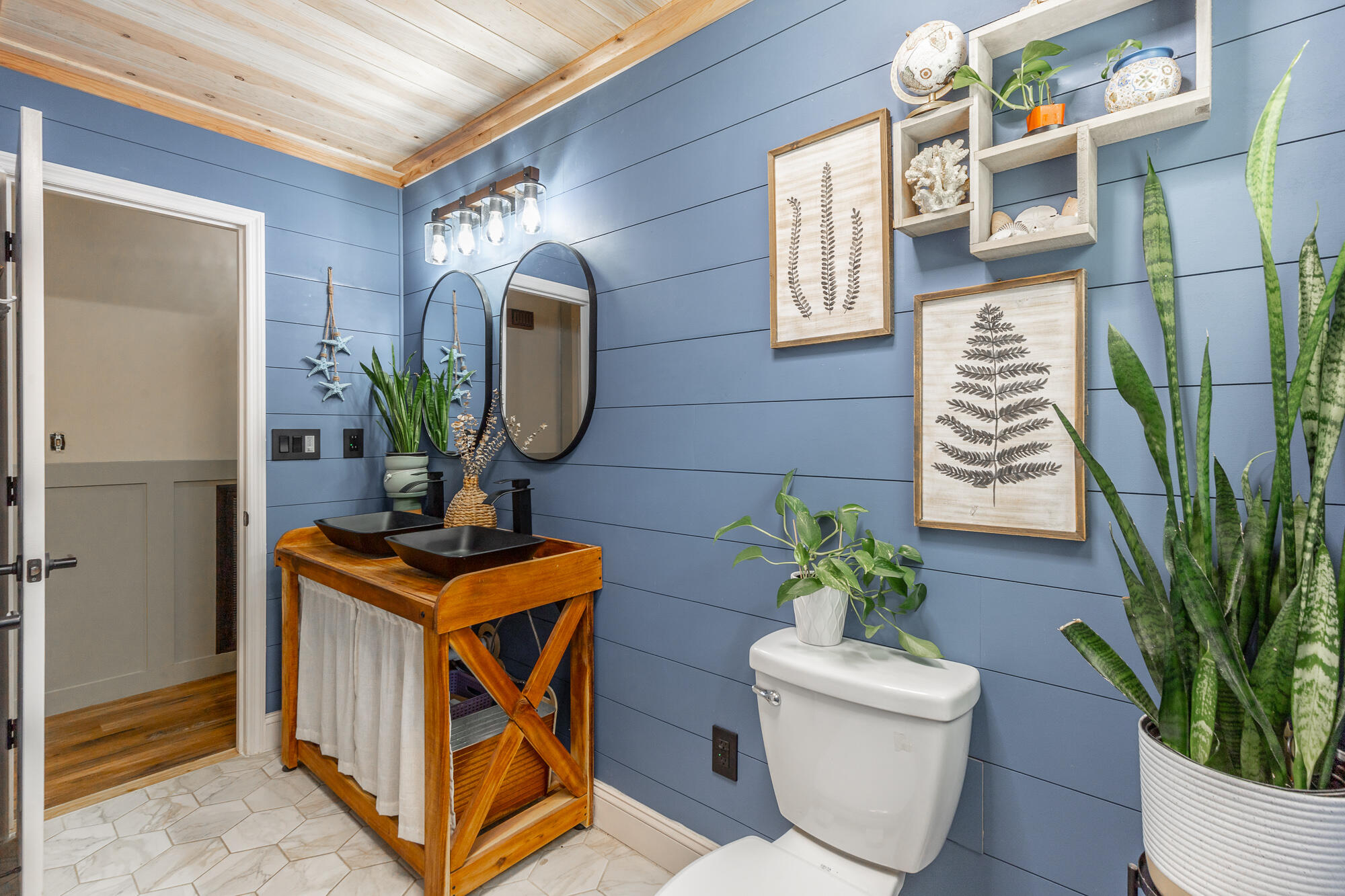 430 Bluebird Circle